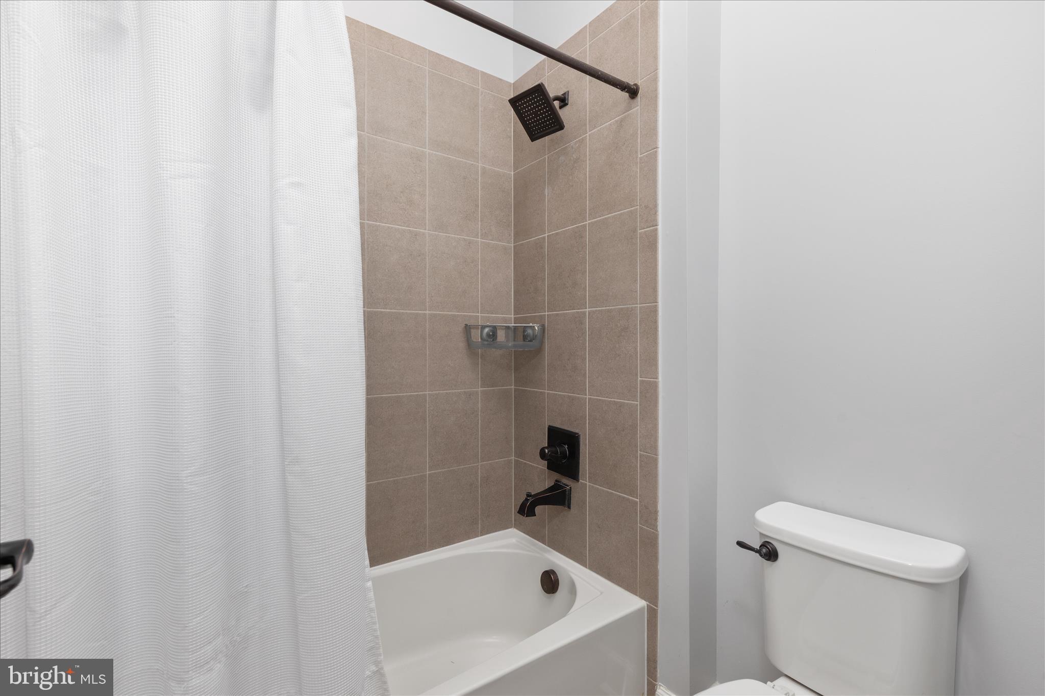 WARRENTON CHASE - Residential