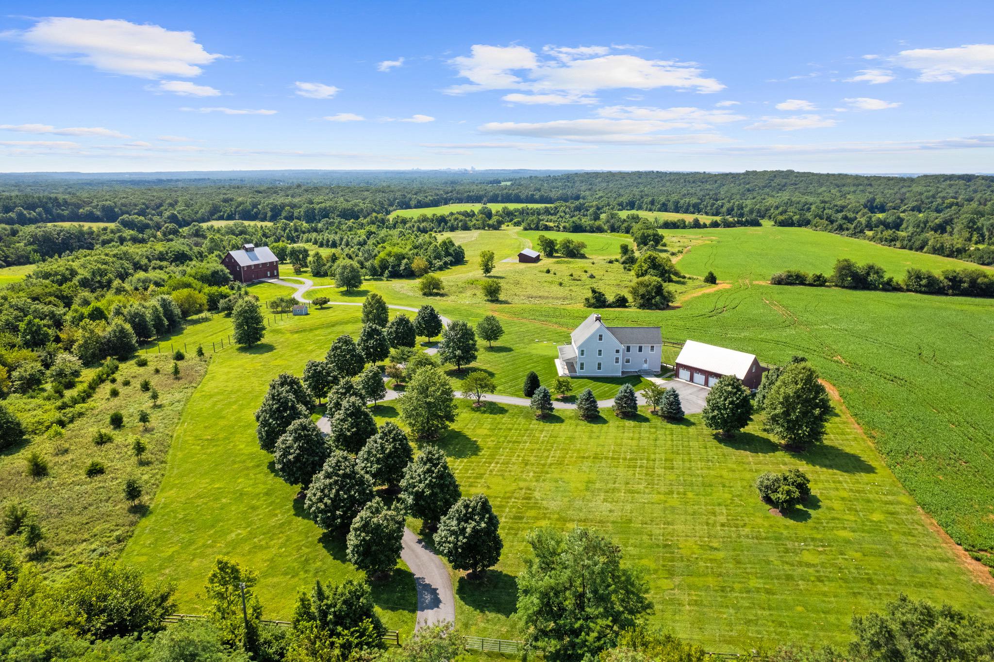 STONEY SPRINGS - Farm