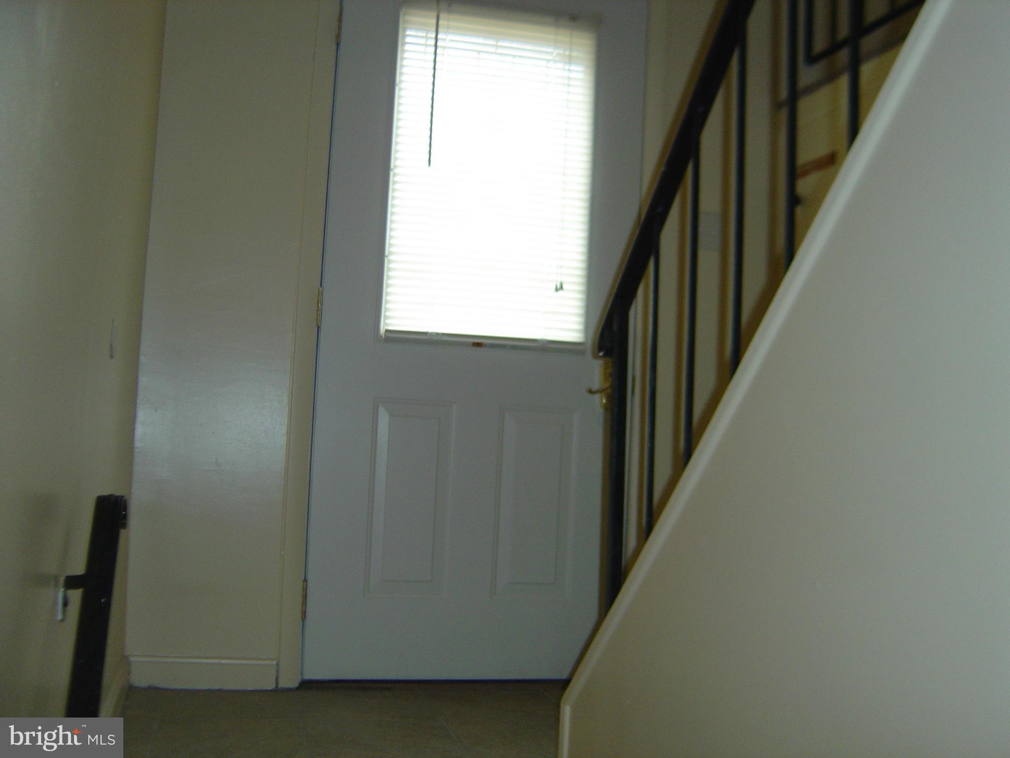 FOUR SEASONS ESTATES - Residential Lease