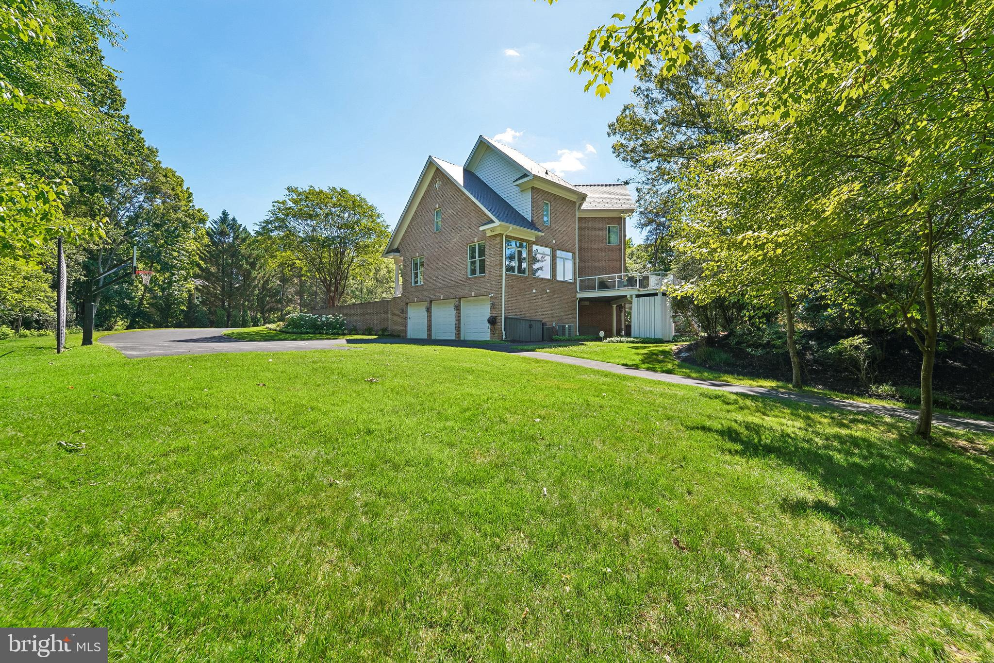 BLUFF POINT ON SEVERN - Residential