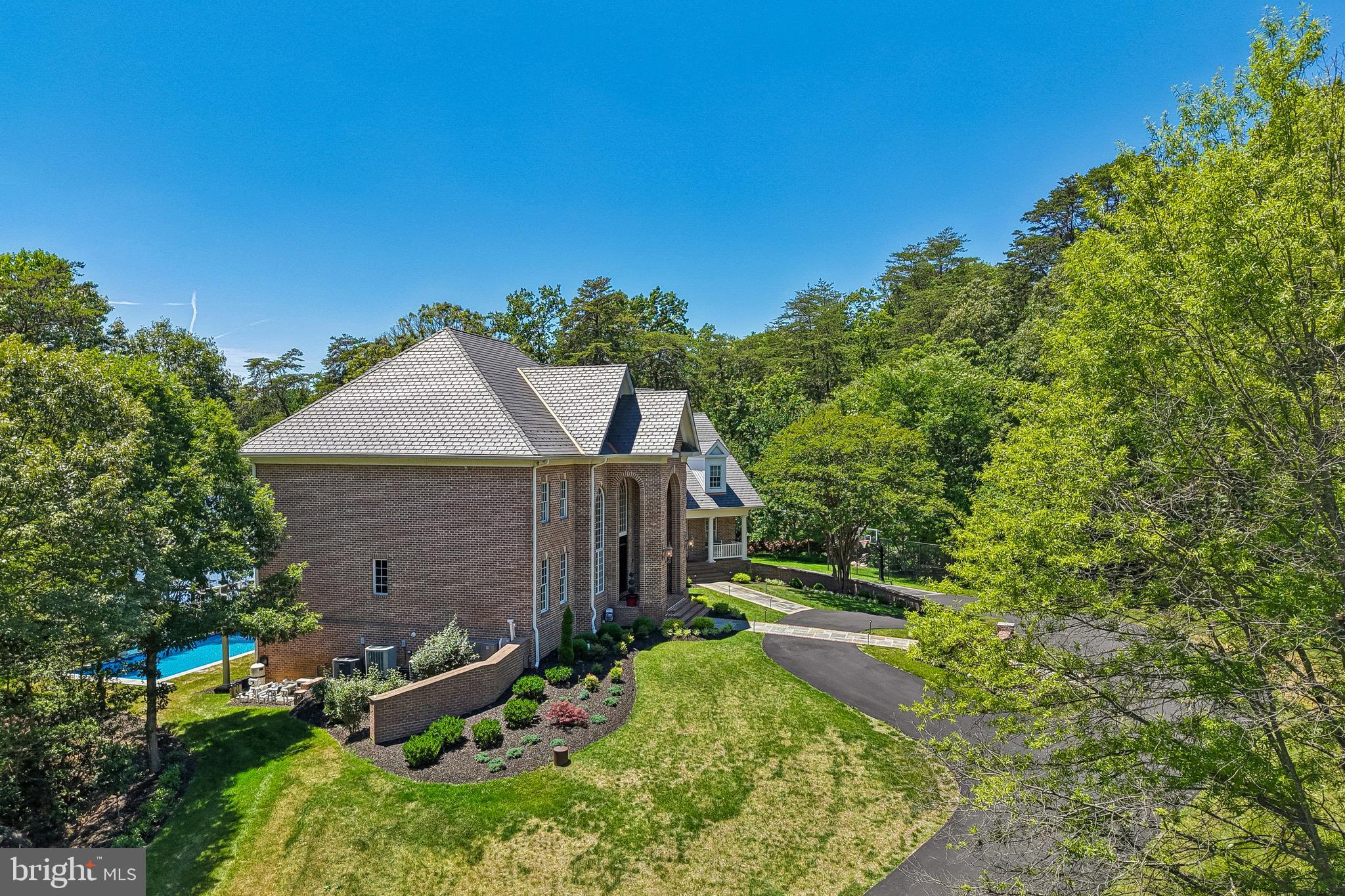 BLUFF POINT ON SEVERN - Residential