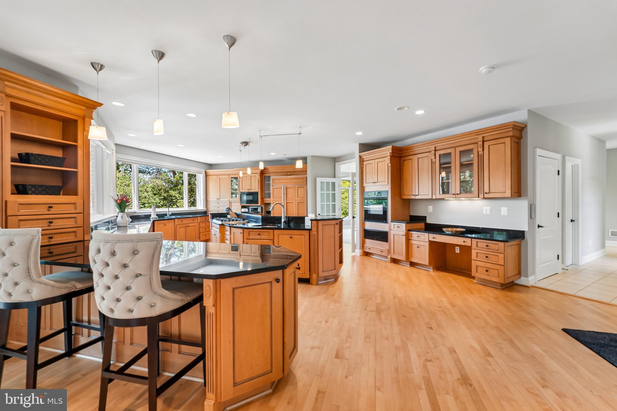 BLUFF POINT ON SEVERN - Residential