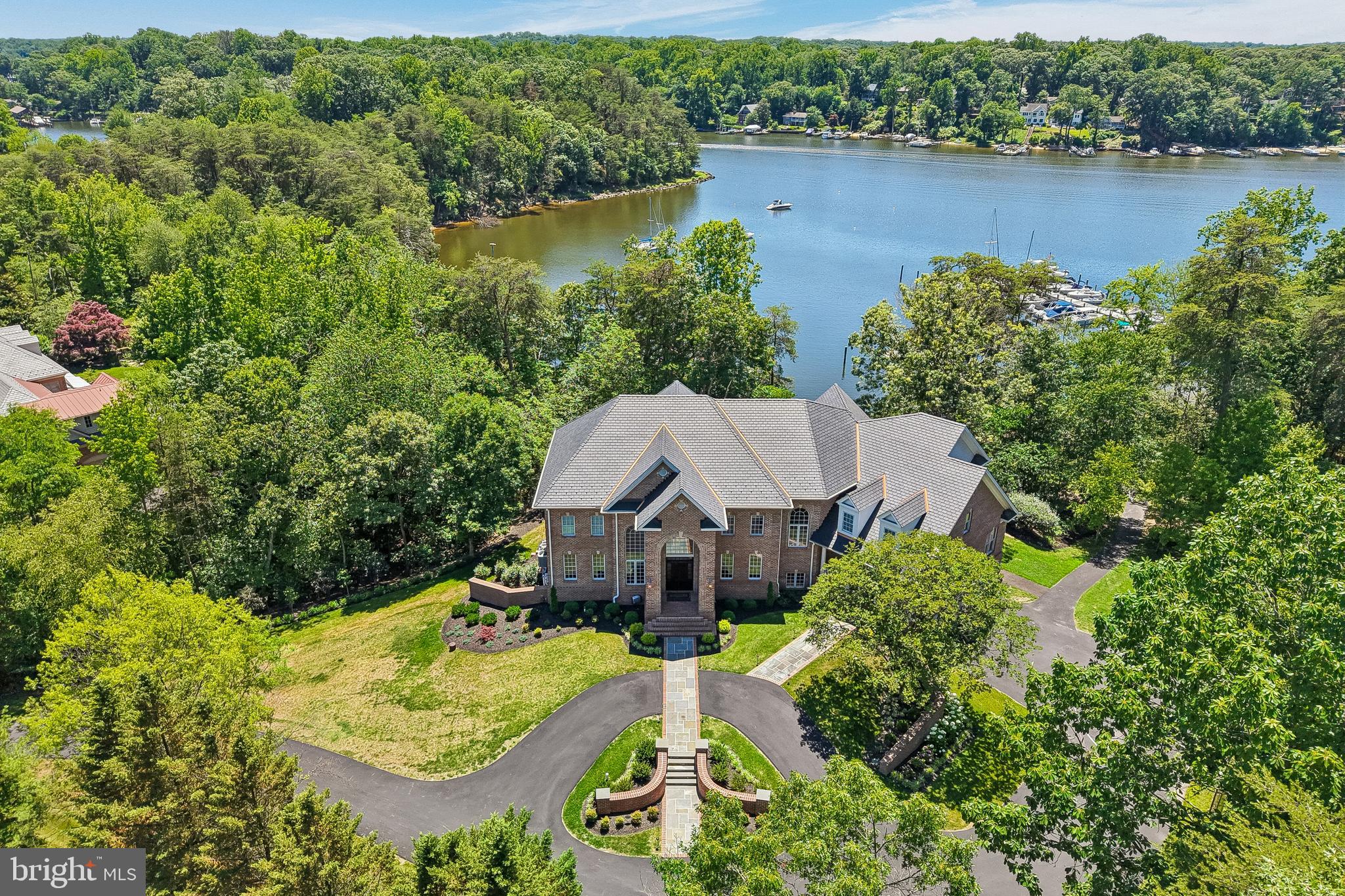 BLUFF POINT ON SEVERN - Residential