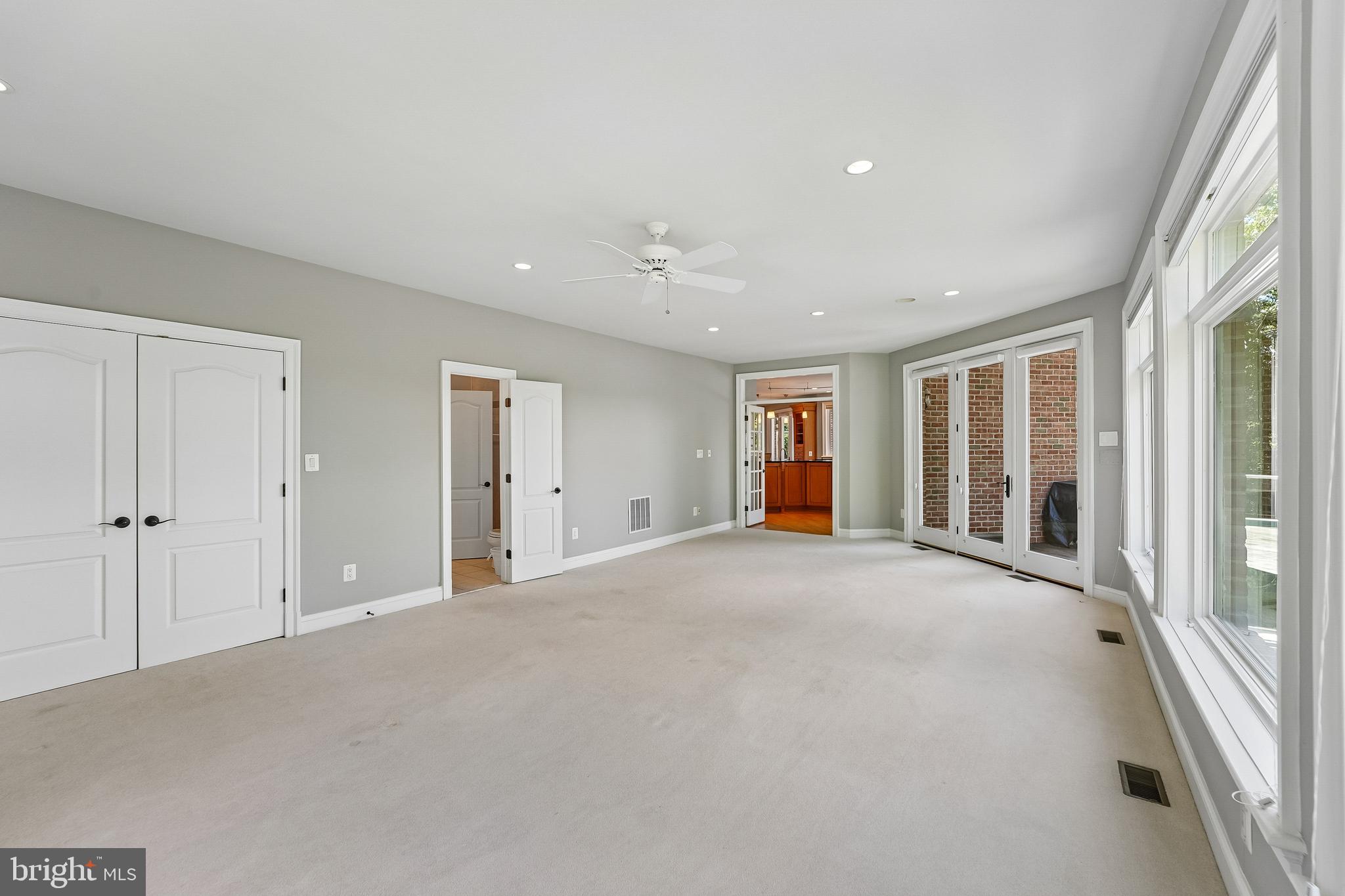 BLUFF POINT ON SEVERN - Residential