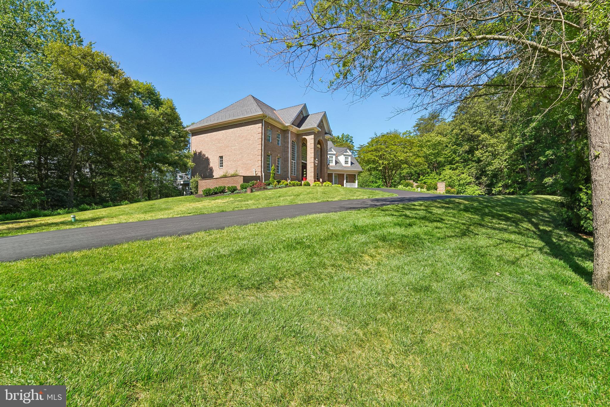 BLUFF POINT ON SEVERN - Residential