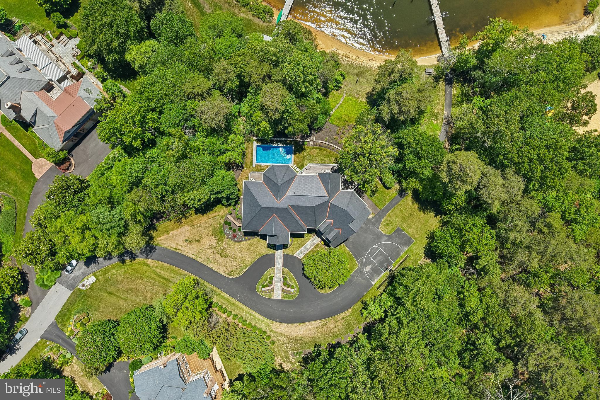 BLUFF POINT ON SEVERN - Residential
