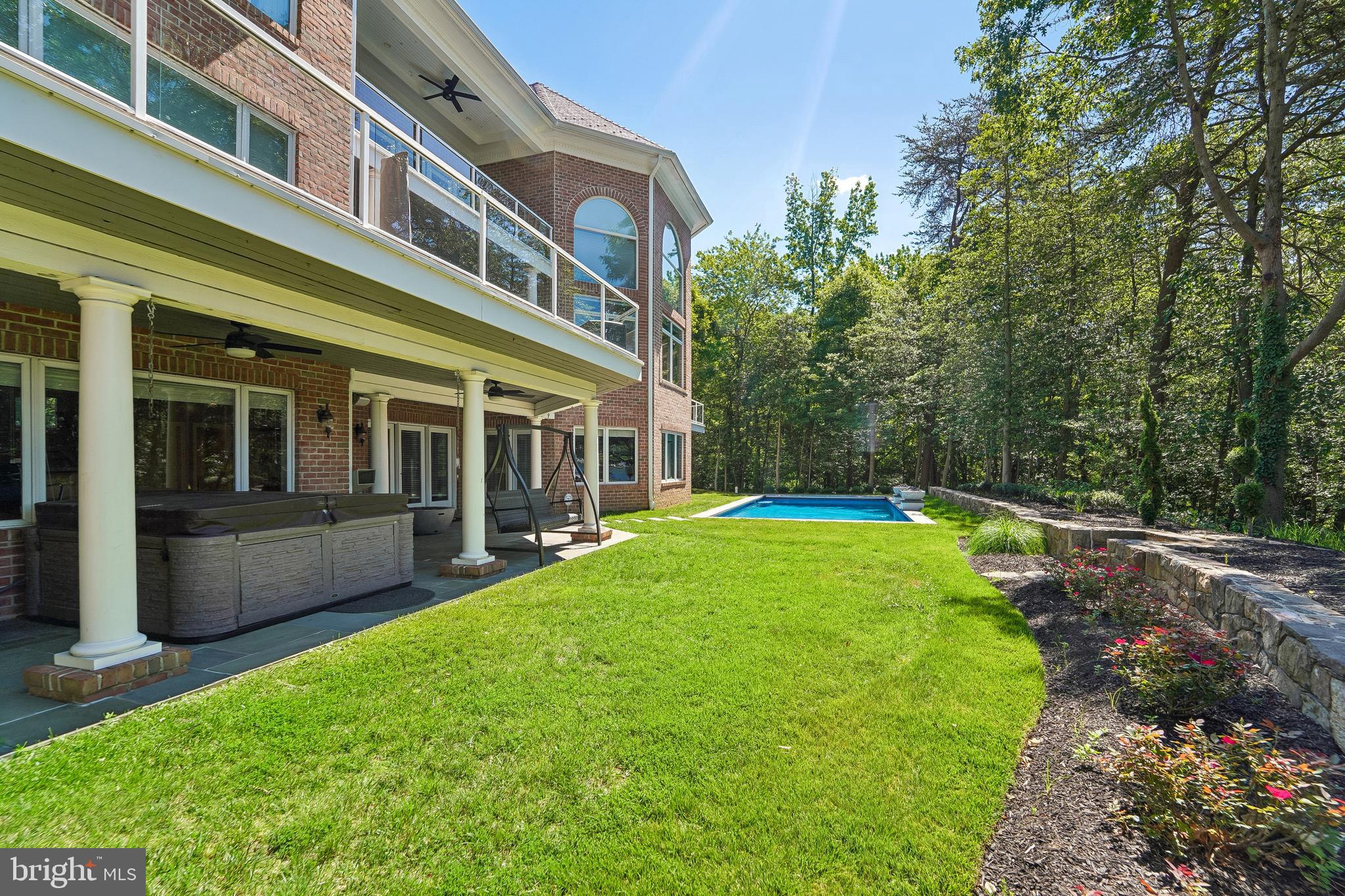 BLUFF POINT ON SEVERN - Residential