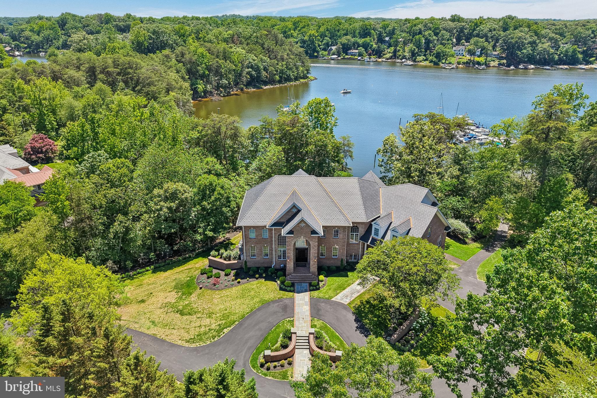 BLUFF POINT ON SEVERN - Residential