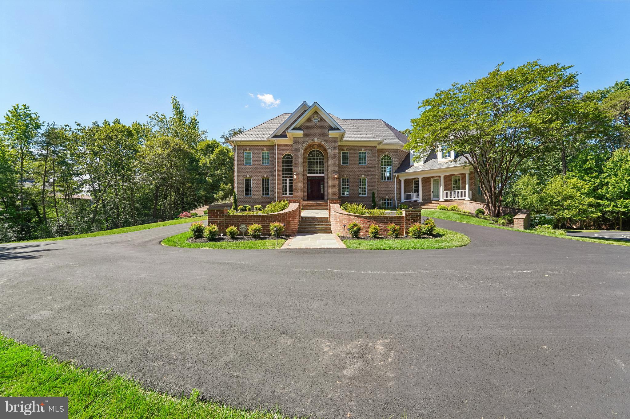BLUFF POINT ON SEVERN - Residential