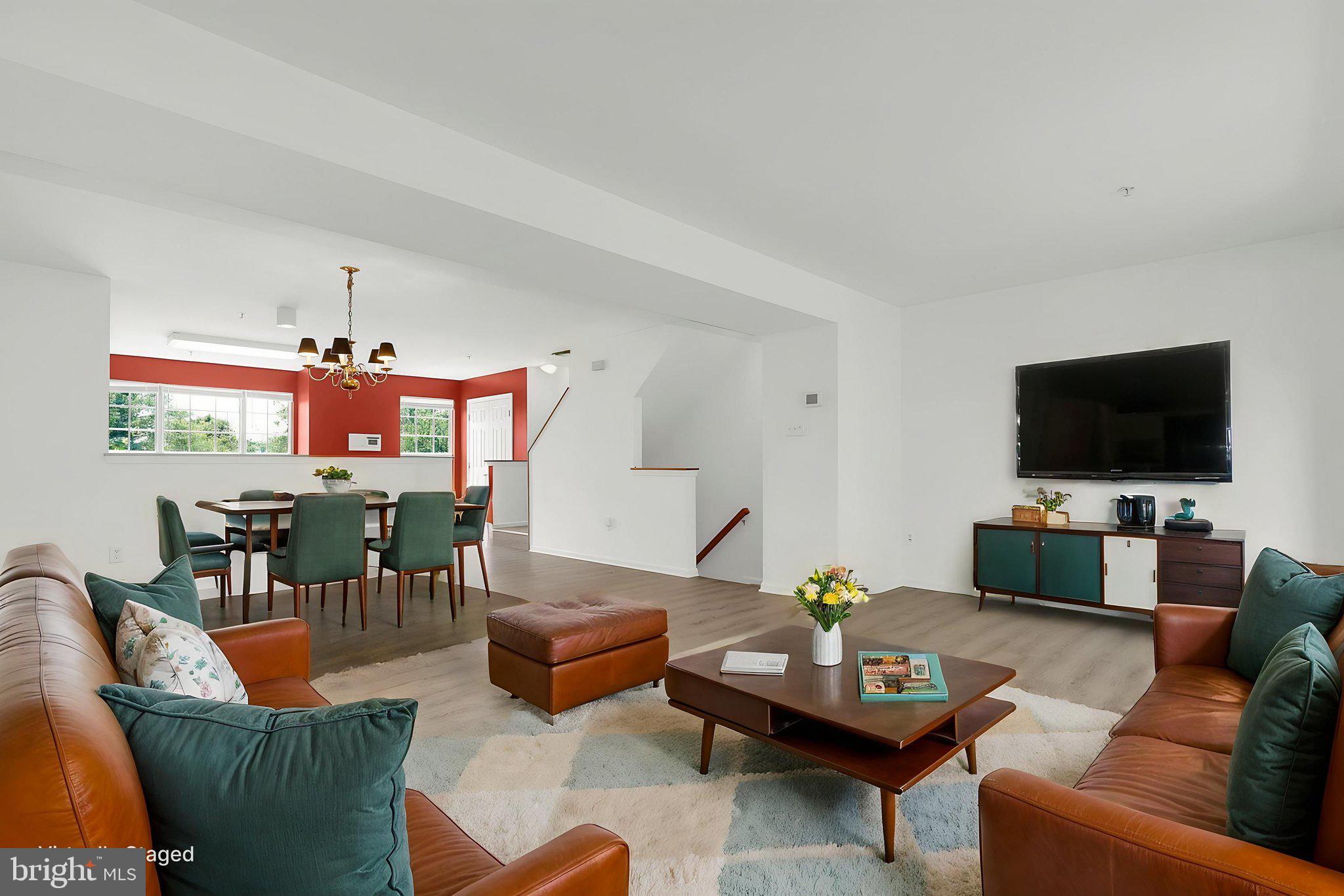 VILLAGE OF LONG REACH - Residential