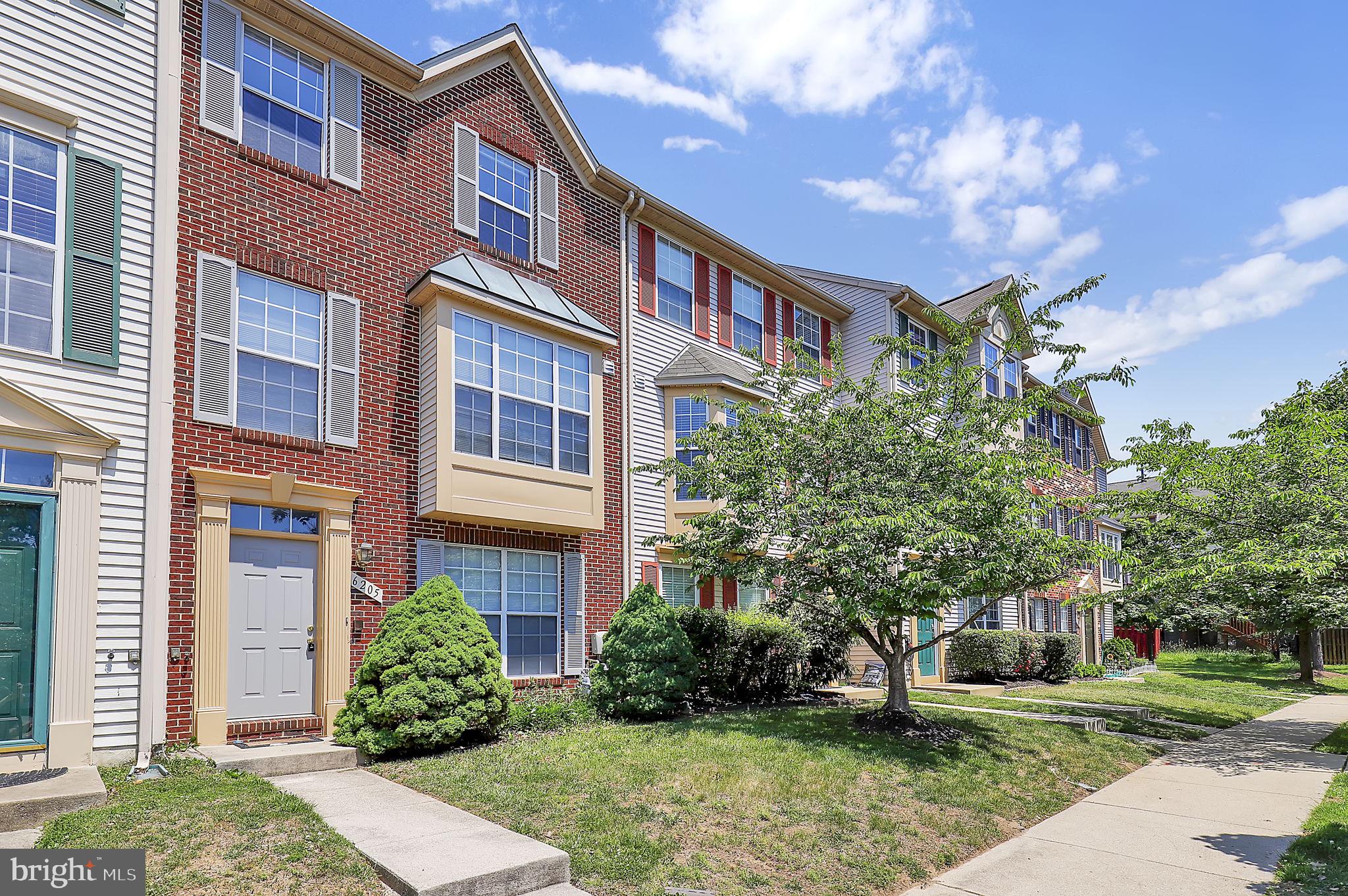 VILLAGE OF LONG REACH - Residential