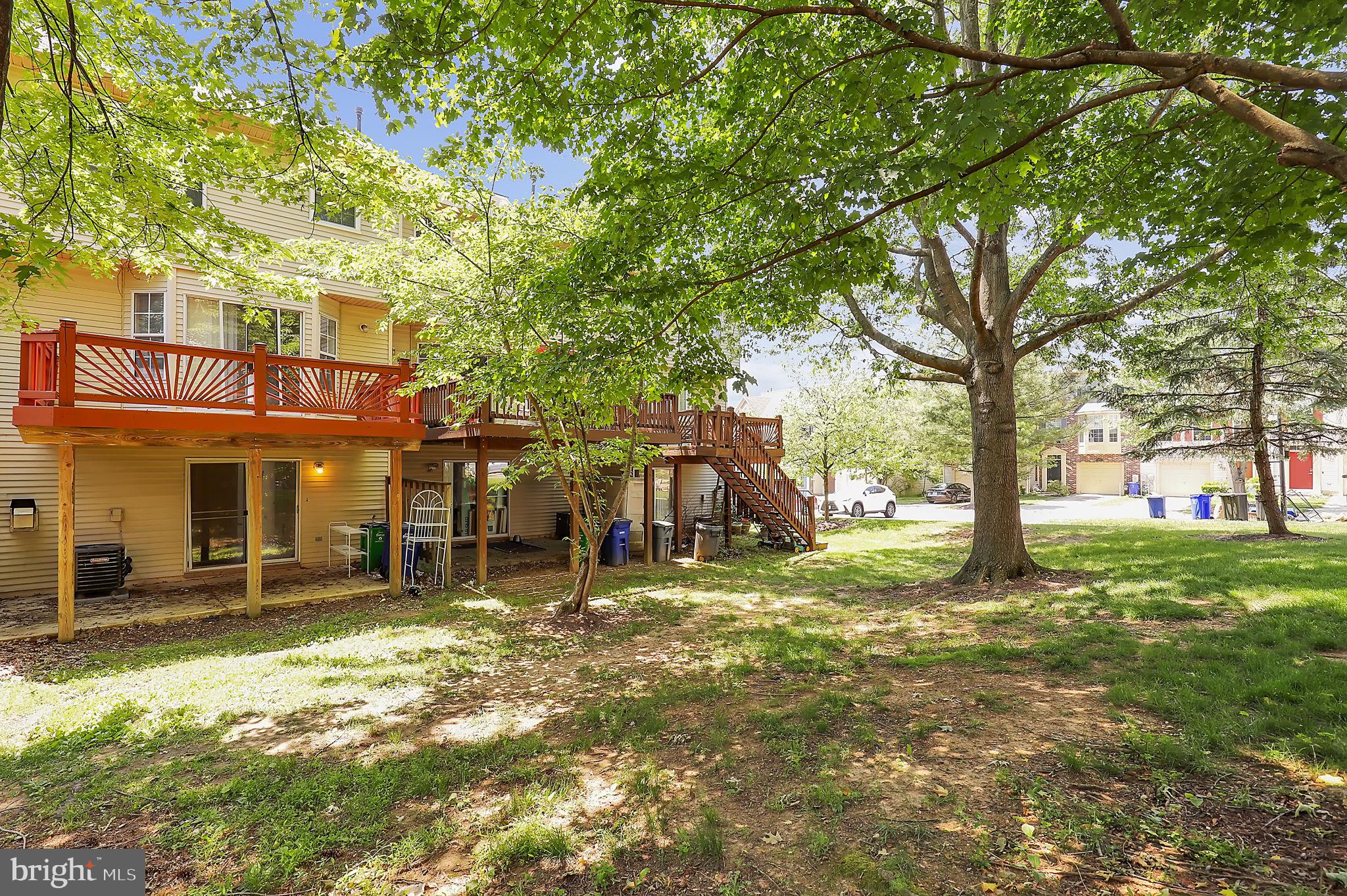 VILLAGE OF LONG REACH - Residential