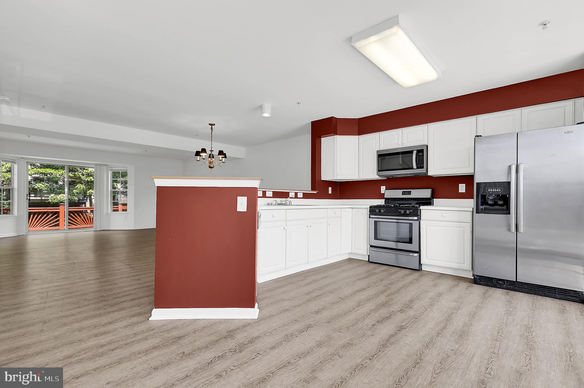 VILLAGE OF LONG REACH - Residential