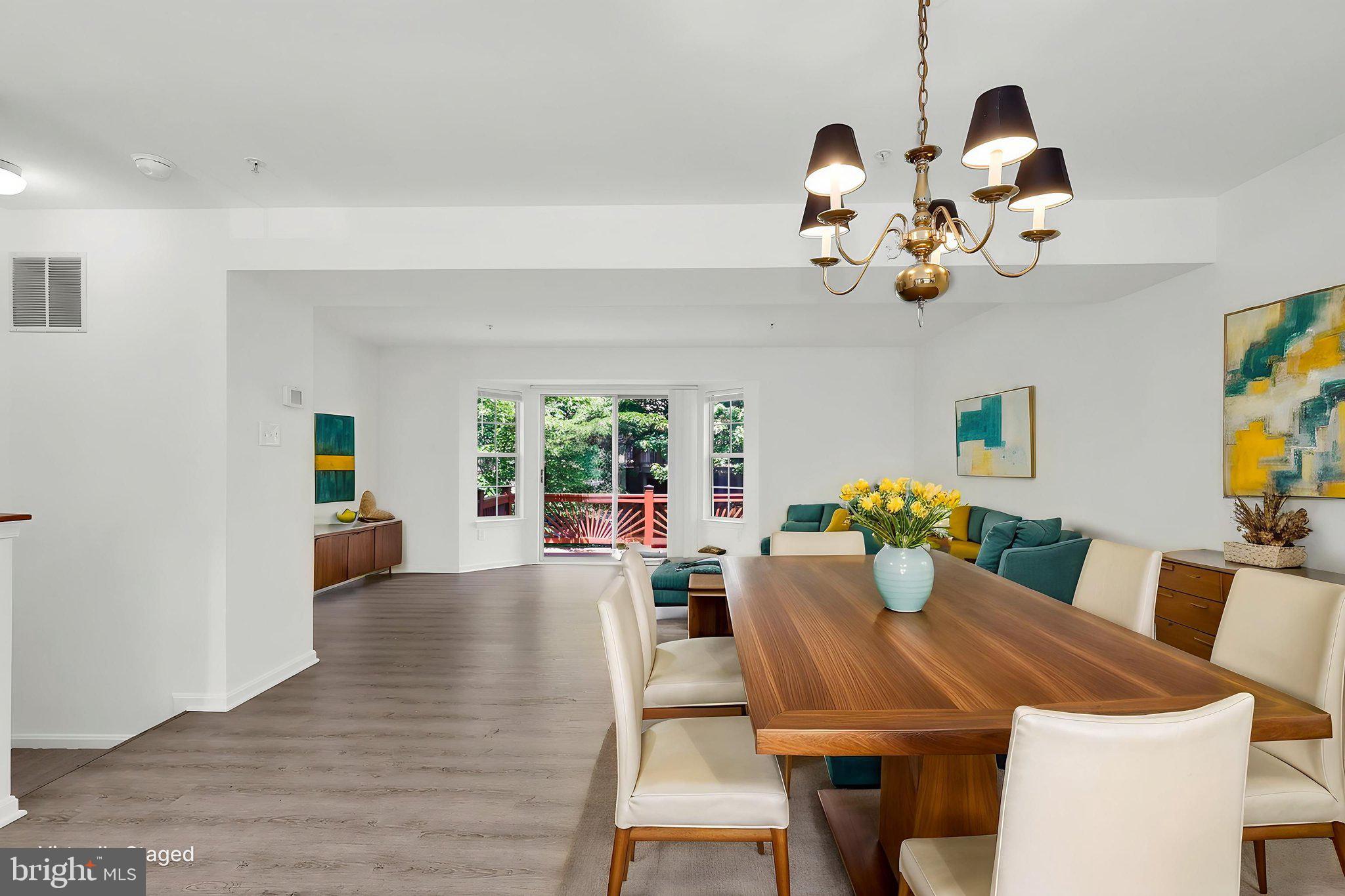 VILLAGE OF LONG REACH - Residential