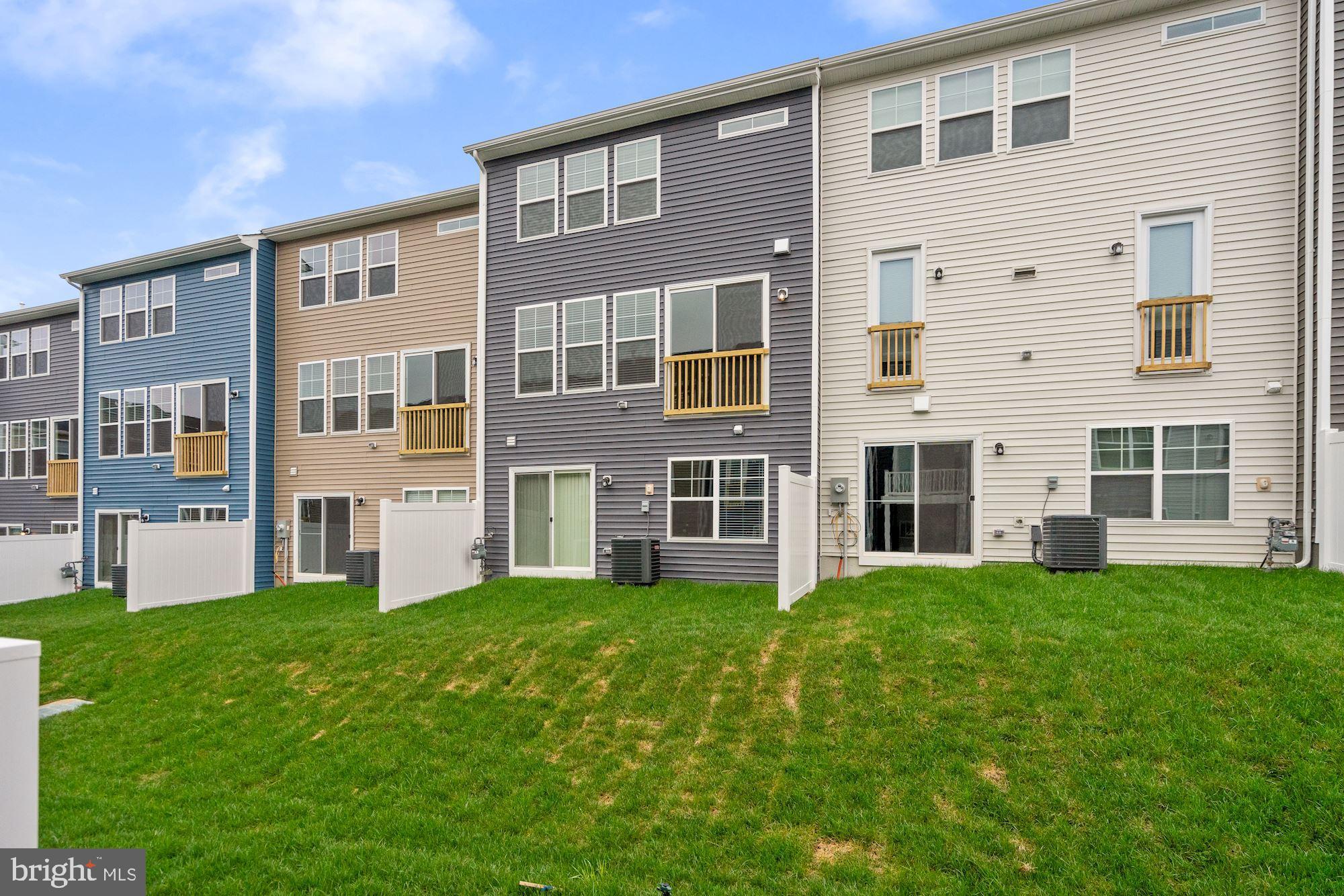 HIGHLAND PARK - Residential Lease