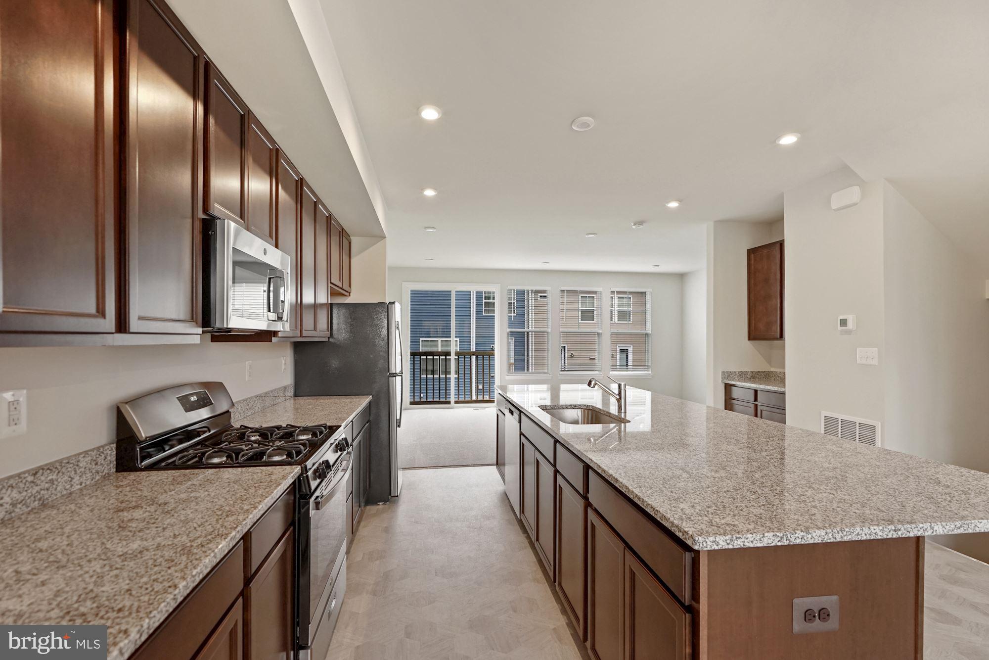 HIGHLAND PARK - Residential Lease