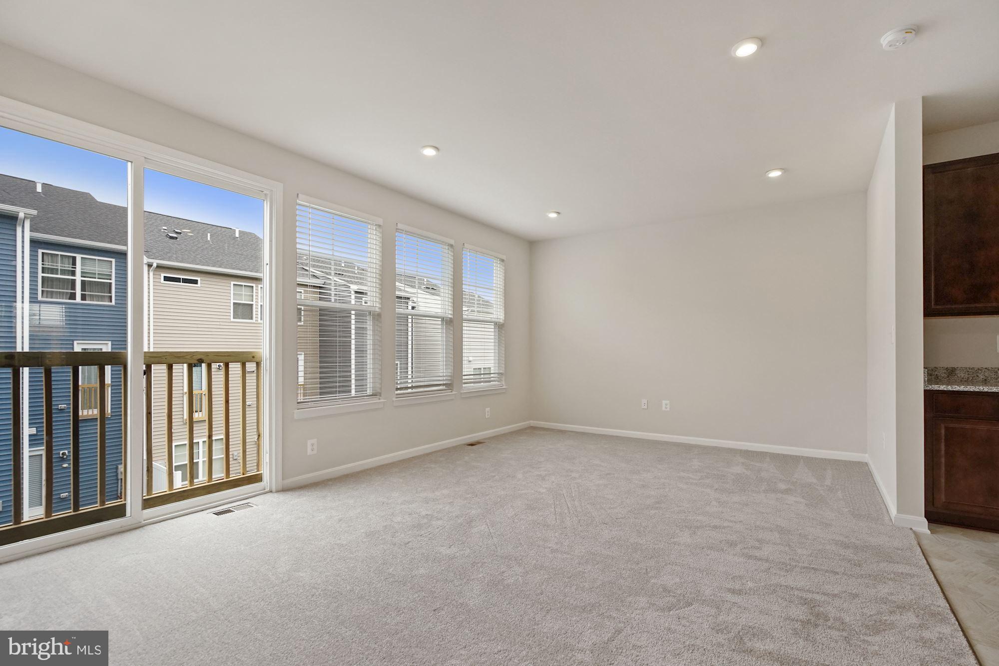 HIGHLAND PARK - Residential Lease