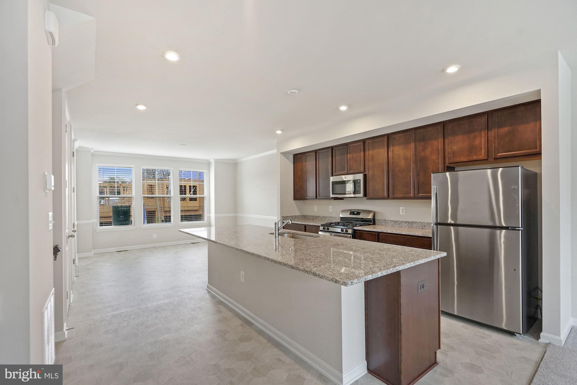 HIGHLAND PARK - Residential Lease