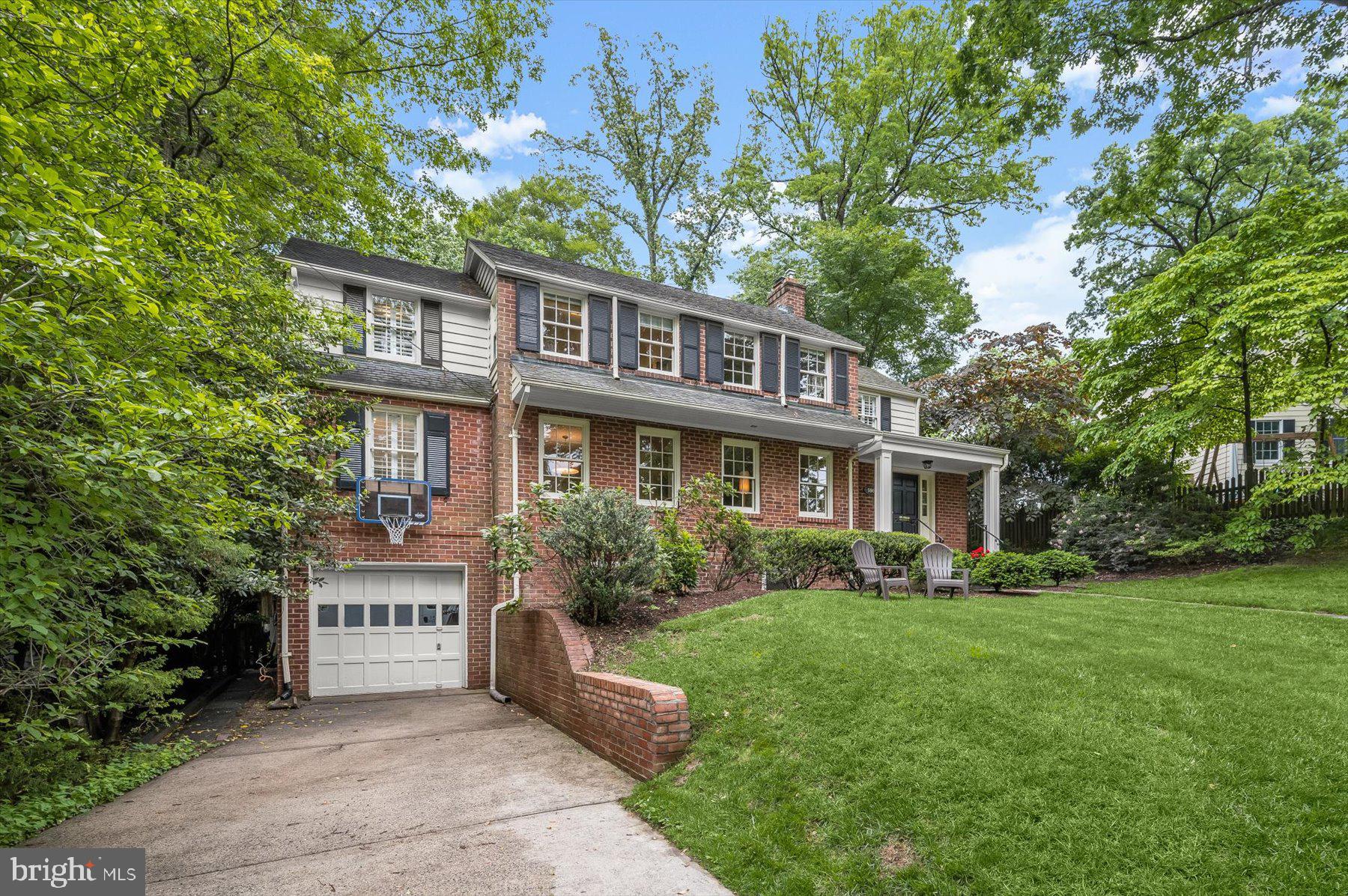 WOODACRES - Residential