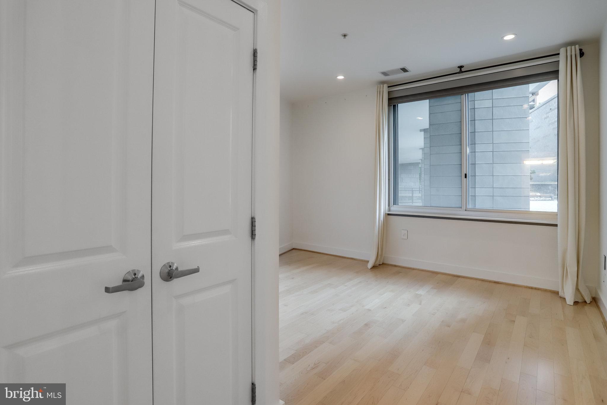 ODYSSEY - Residential Lease