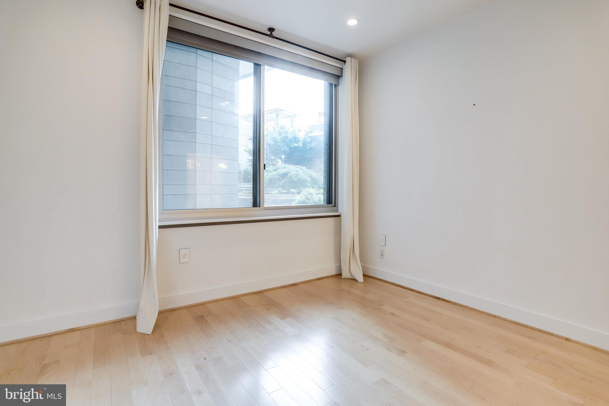 ODYSSEY - Residential Lease
