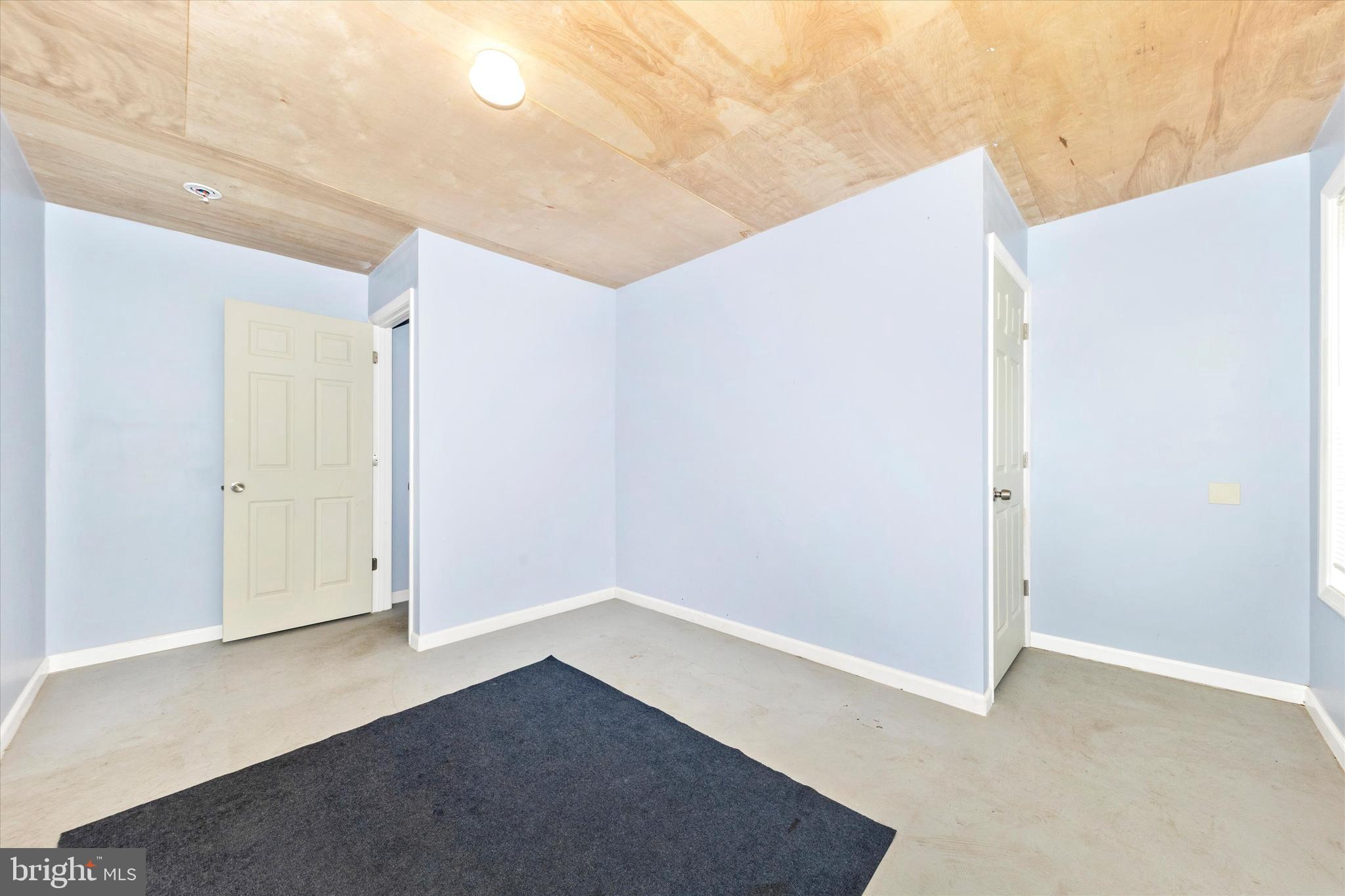 MEADOWBROOK ESTATES - Residential