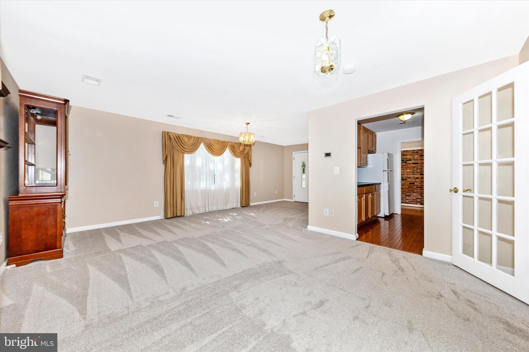 MEADOWBROOK ESTATES - Residential