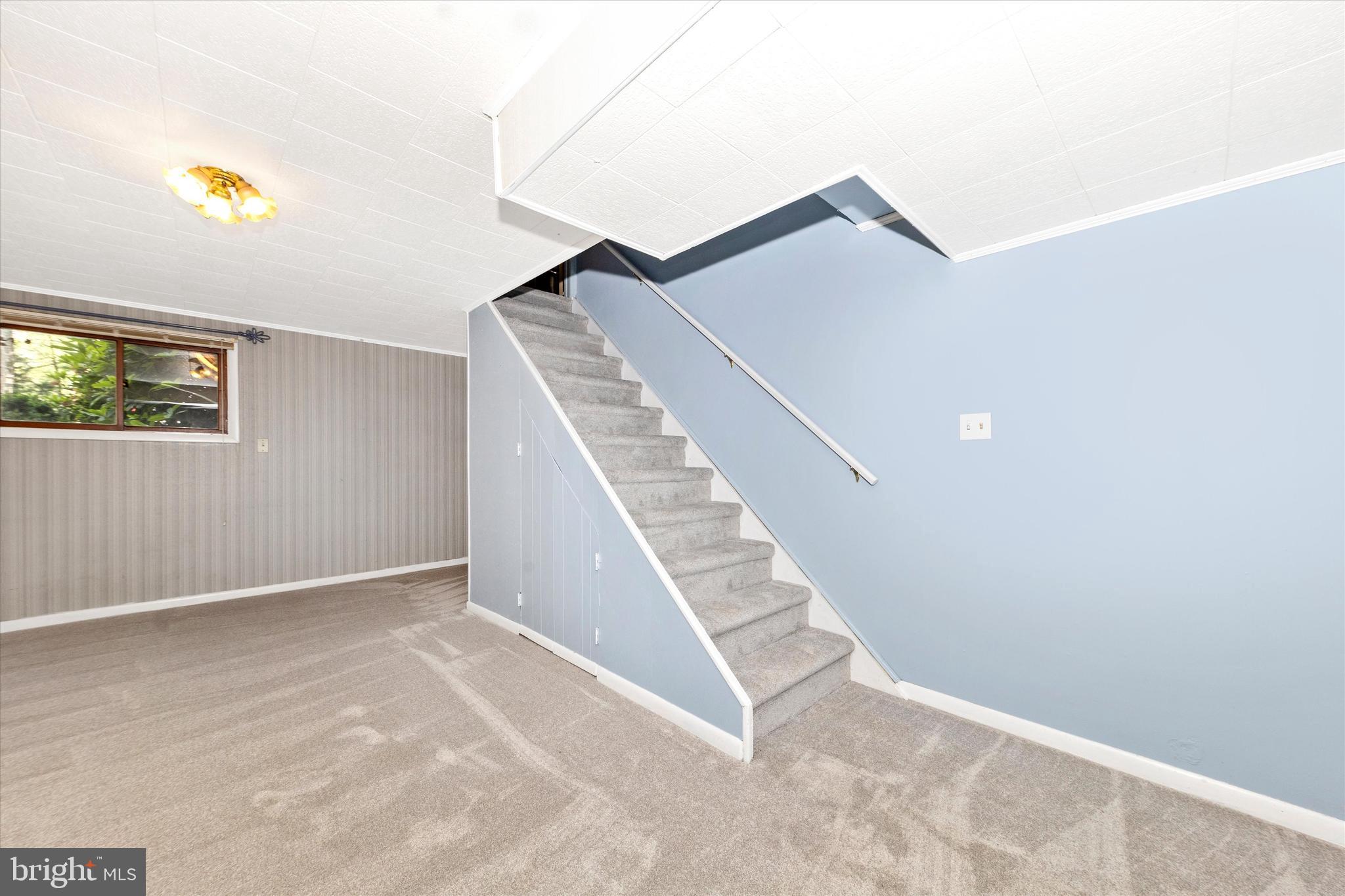 MEADOWBROOK ESTATES - Residential