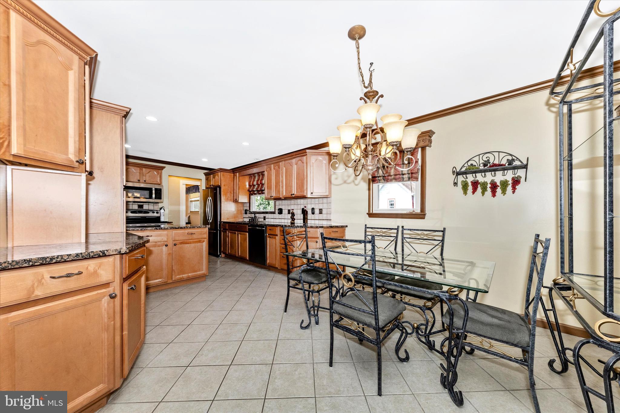 MEADOWBROOK ESTATES - Residential