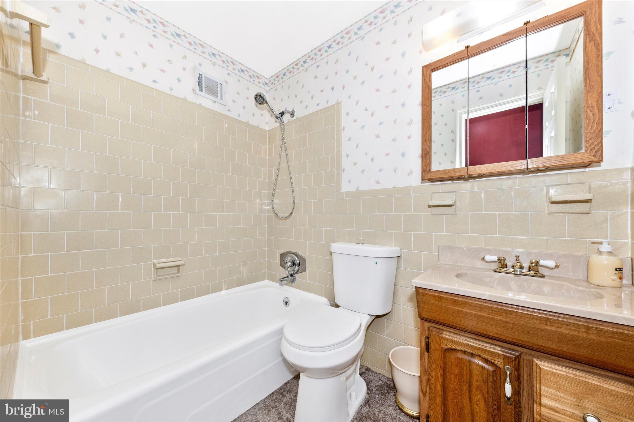 MEADOWBROOK ESTATES - Residential