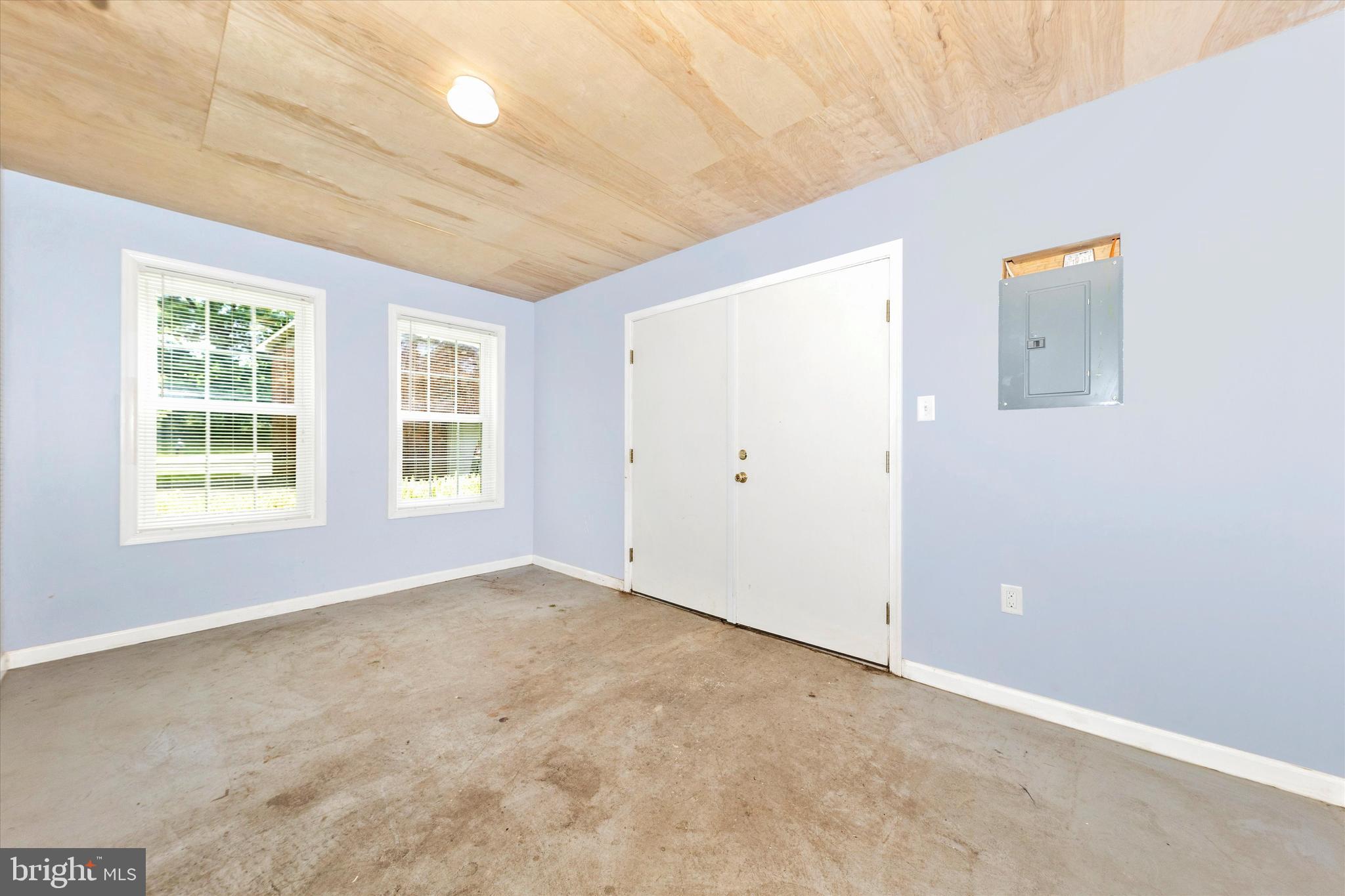 MEADOWBROOK ESTATES - Residential