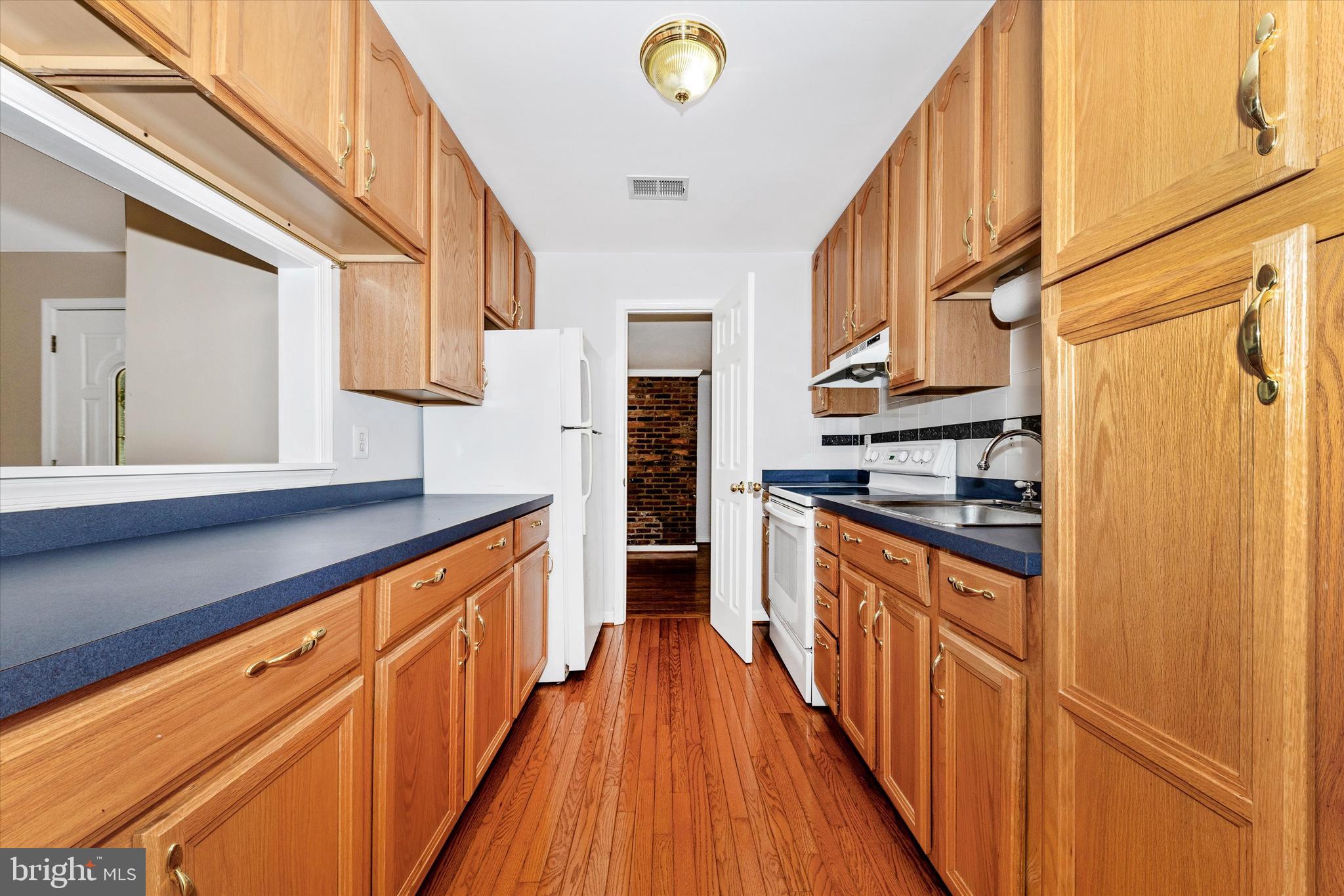 MEADOWBROOK ESTATES - Residential