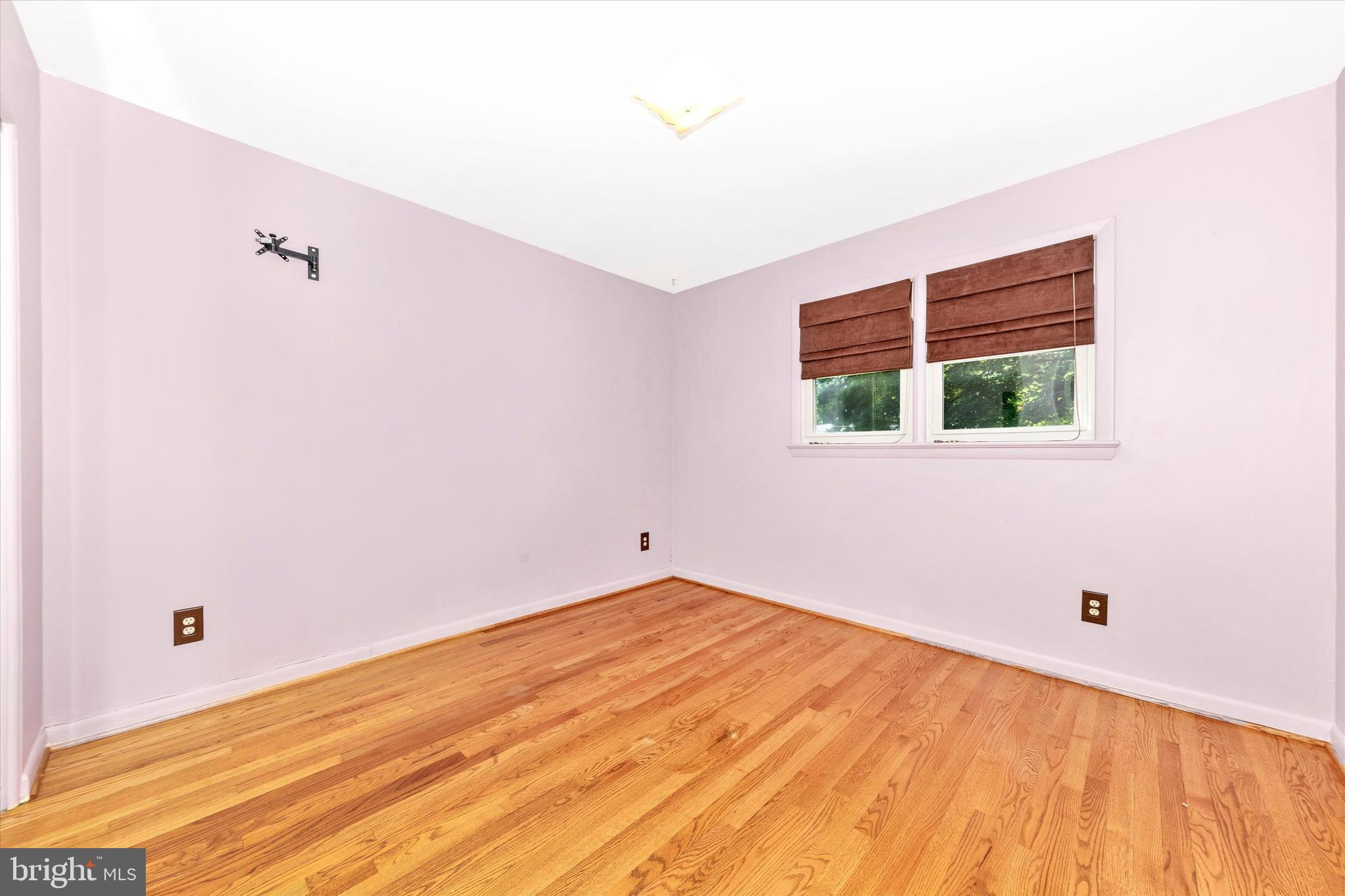 MEADOWBROOK ESTATES - Residential