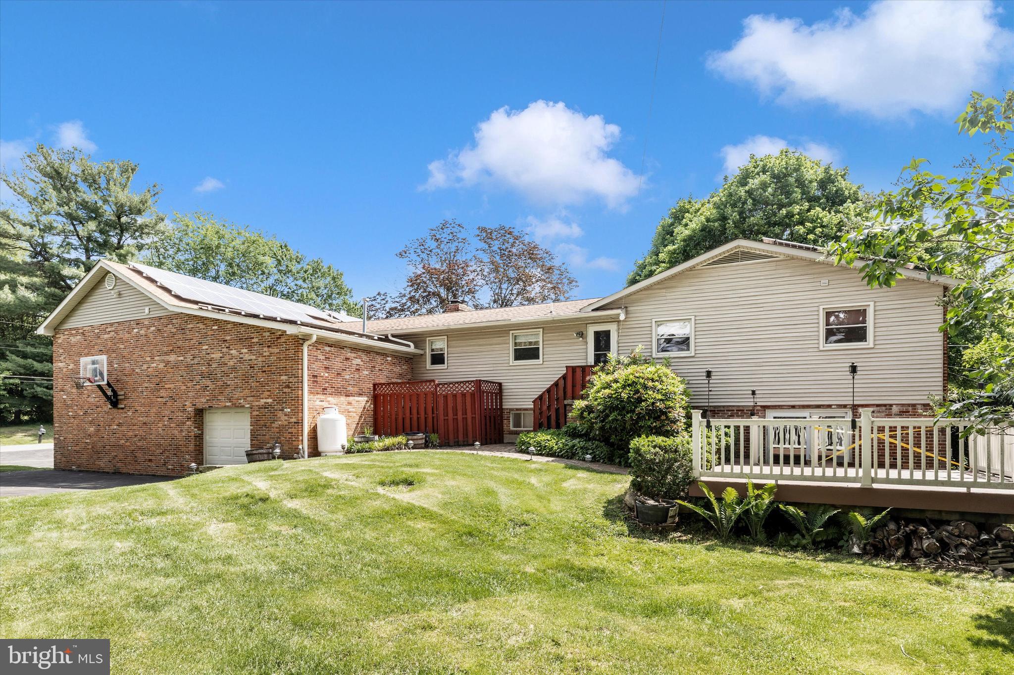 MEADOWBROOK ESTATES - Residential