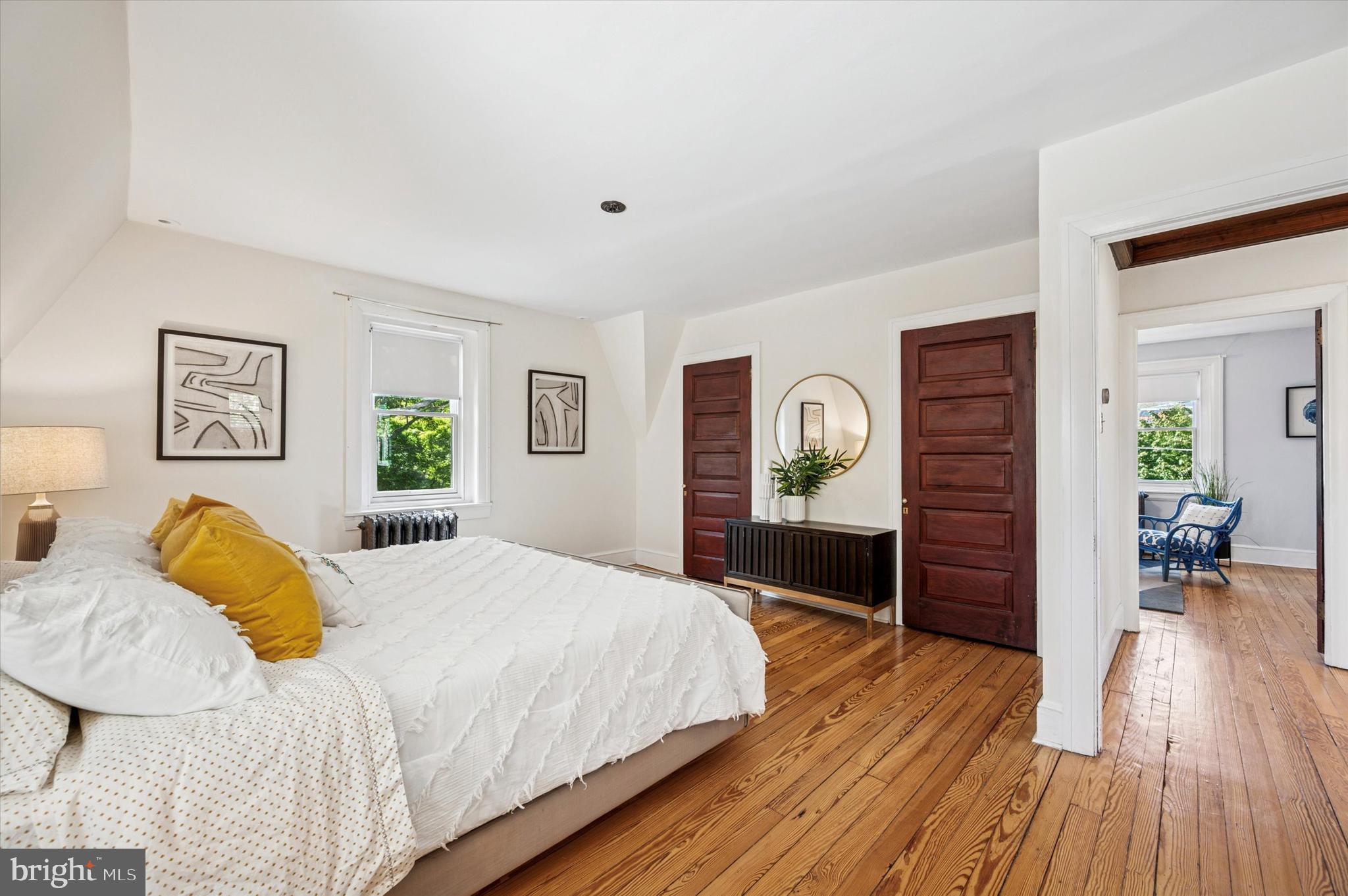 CHESTNUT HILL - Residential