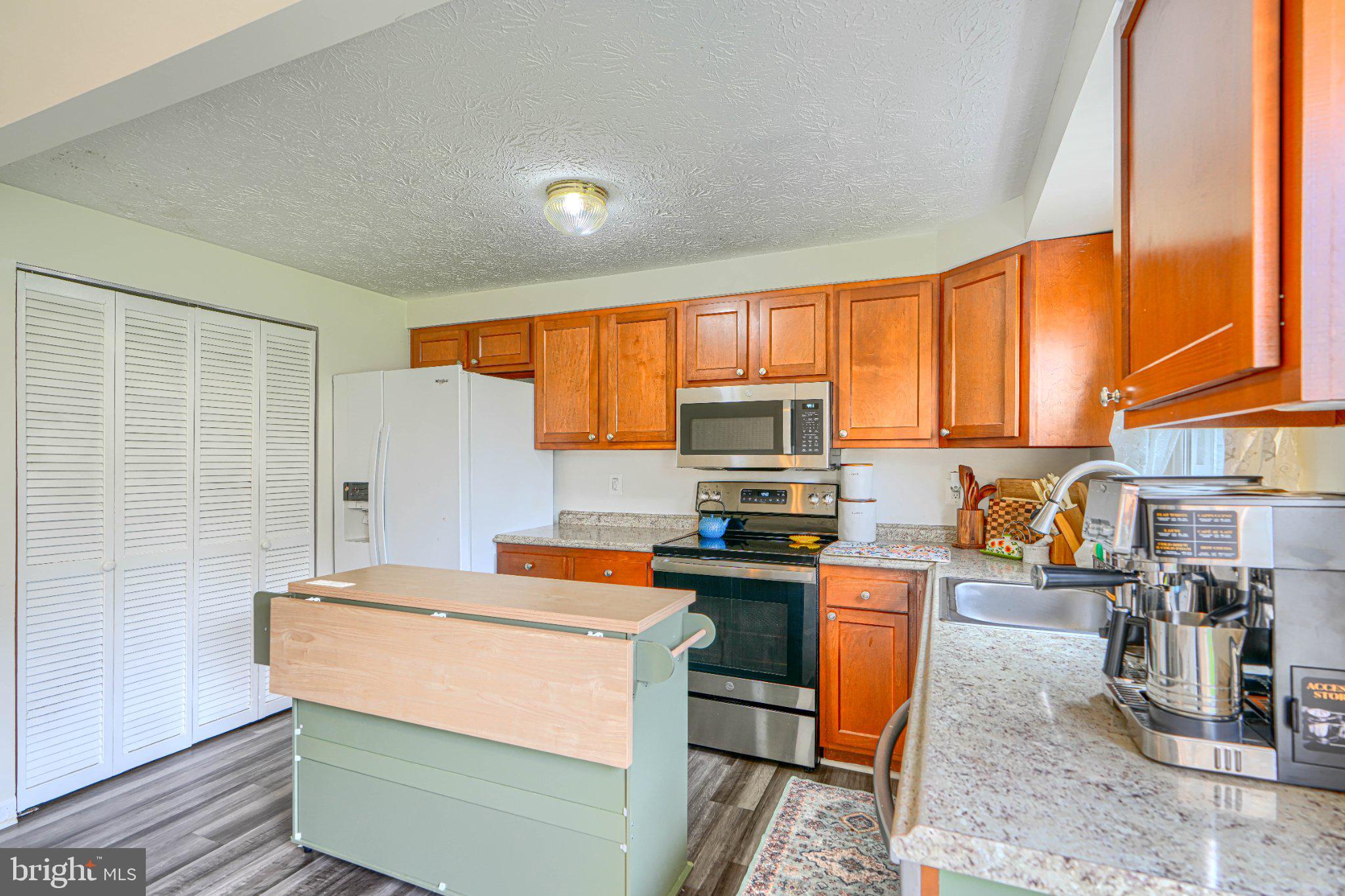 GREENBRIER HILLS - Residential