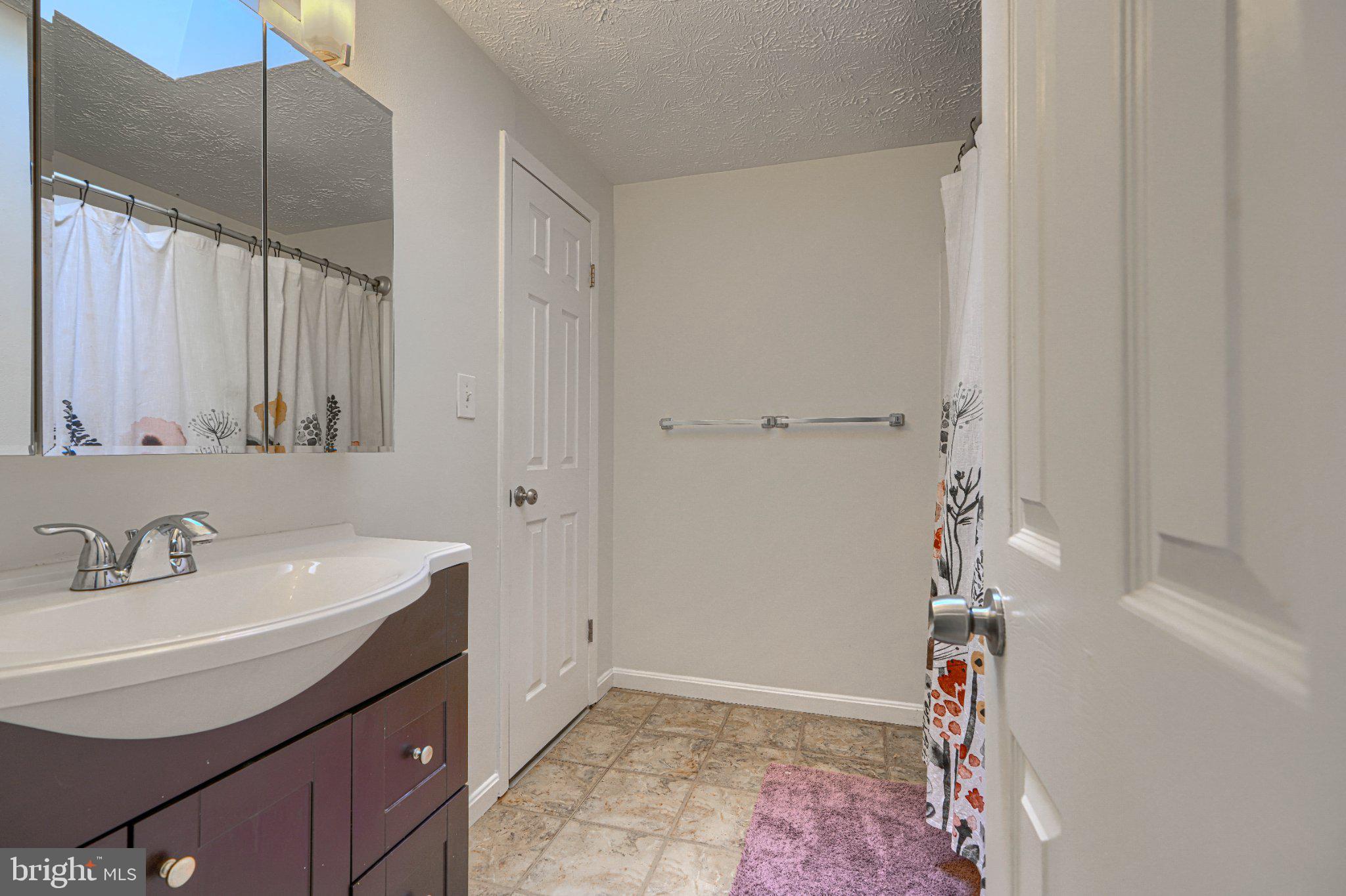 GREENBRIER HILLS - Residential
