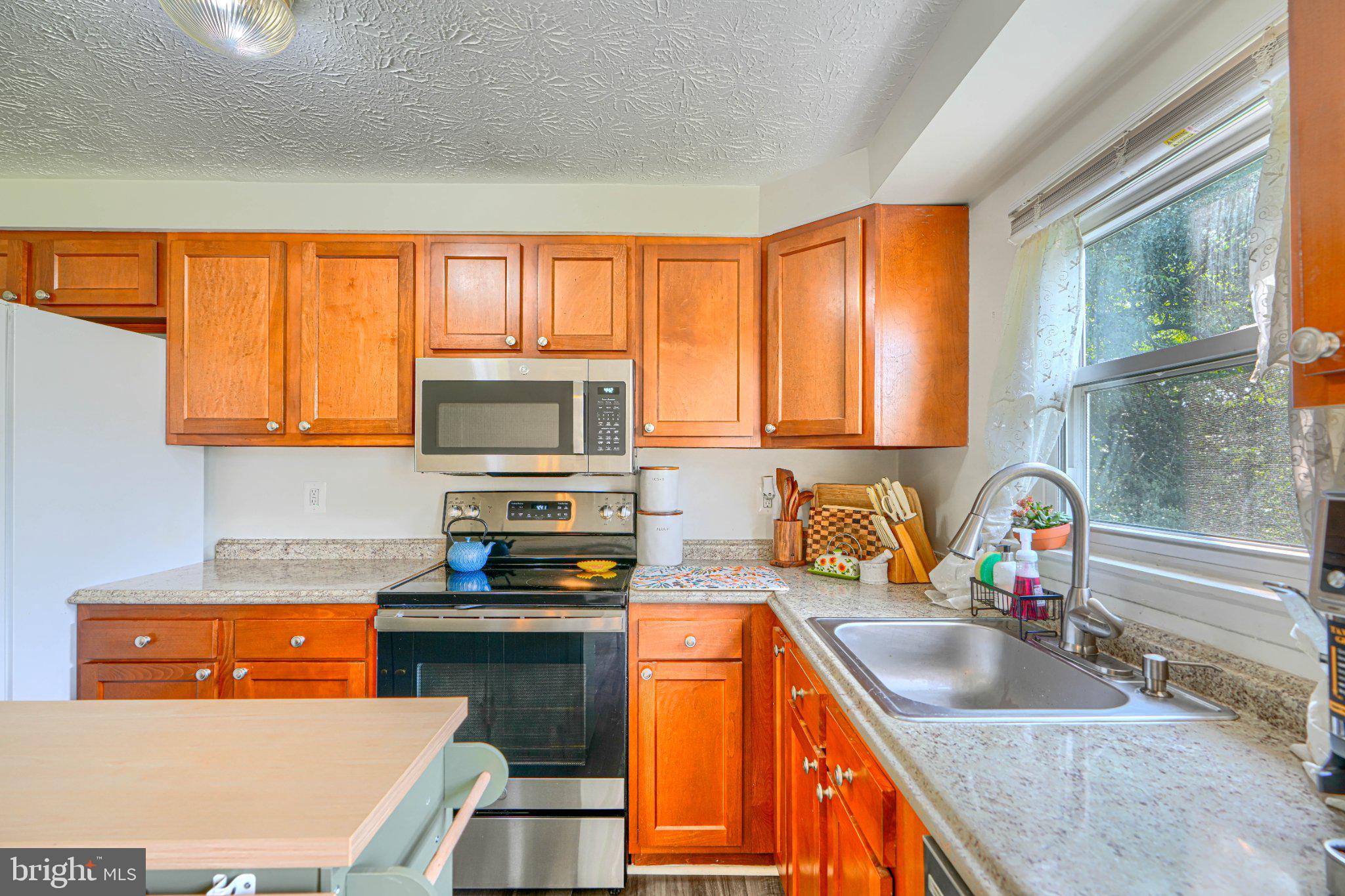 GREENBRIER HILLS - Residential
