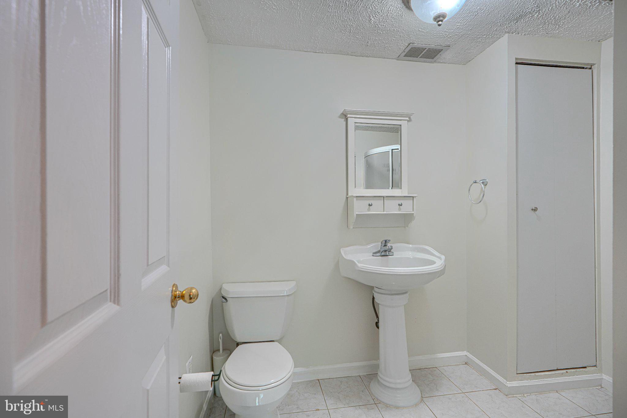 GREENBRIER HILLS - Residential
