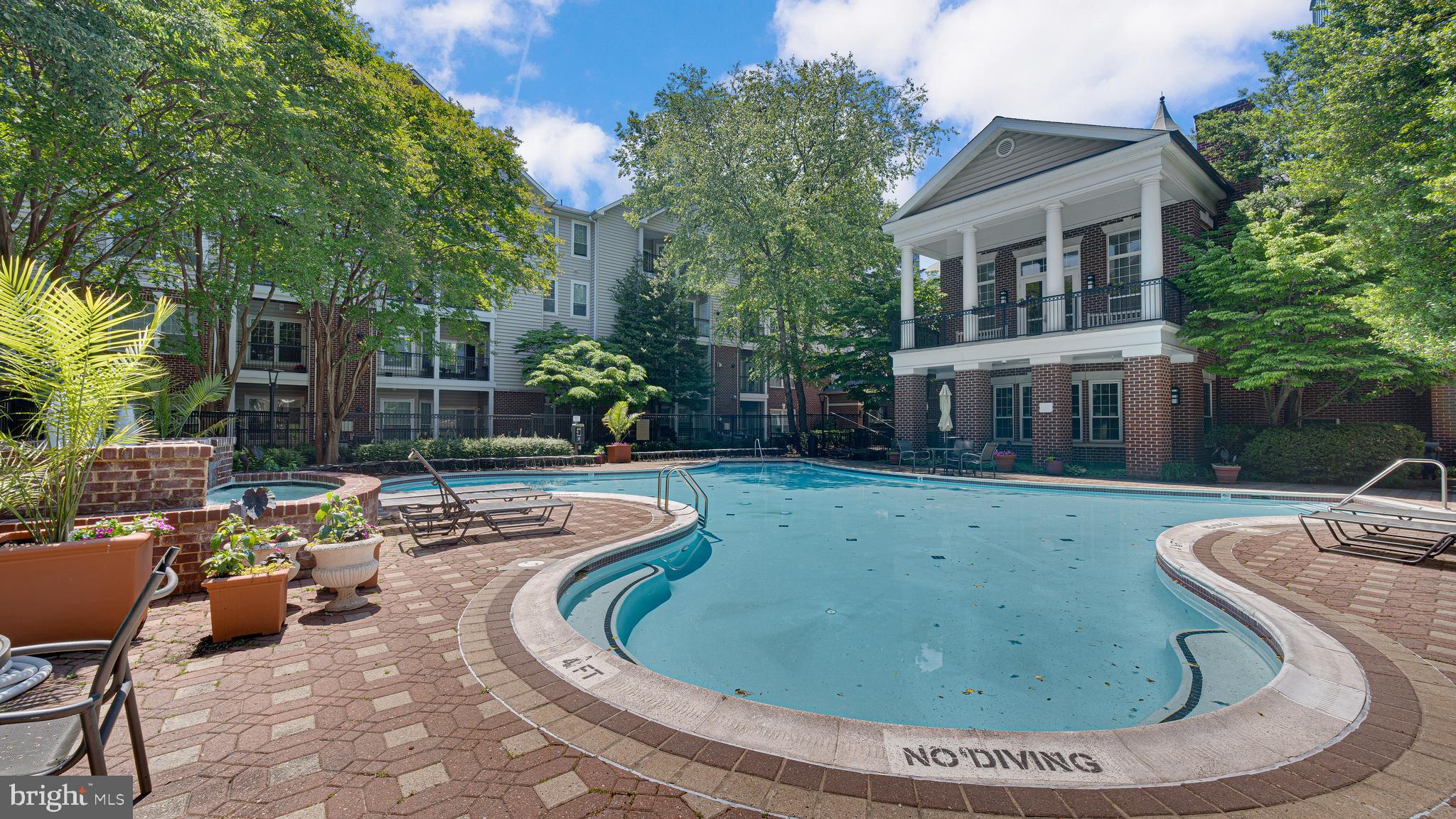 GATES OF MCLEAN - Residential