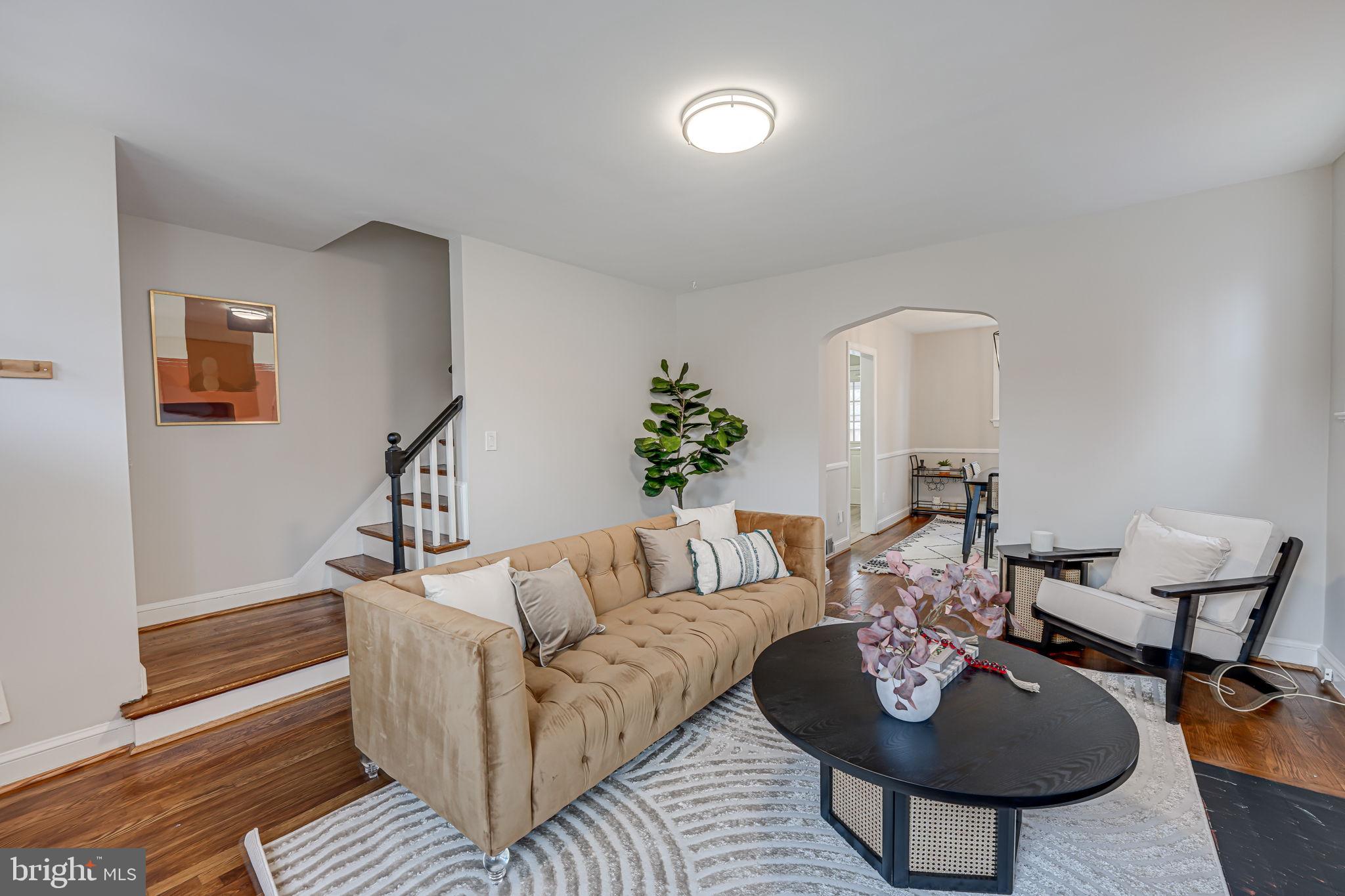 ARLINGTON HEIGHTS - Residential