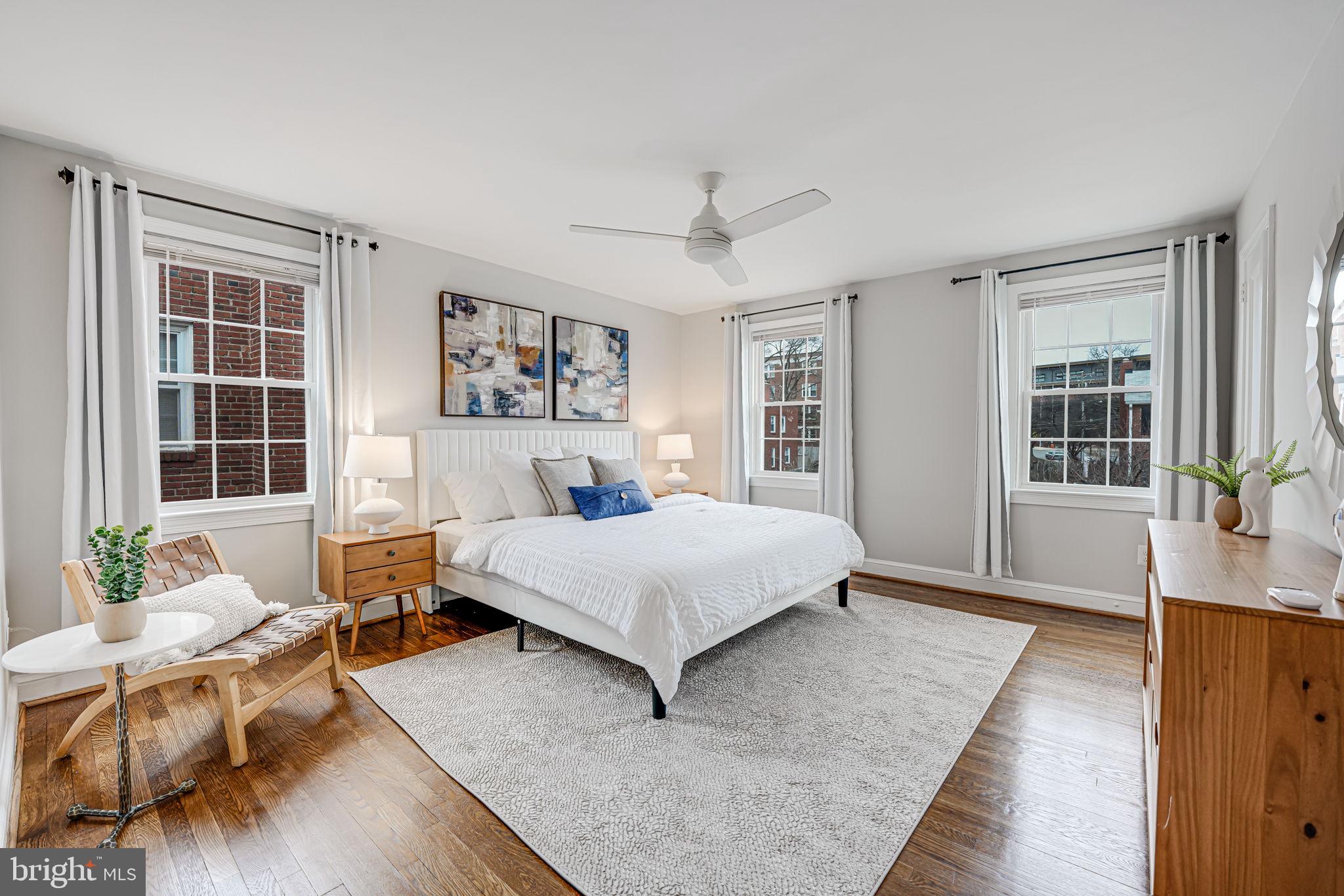 ARLINGTON HEIGHTS - Residential