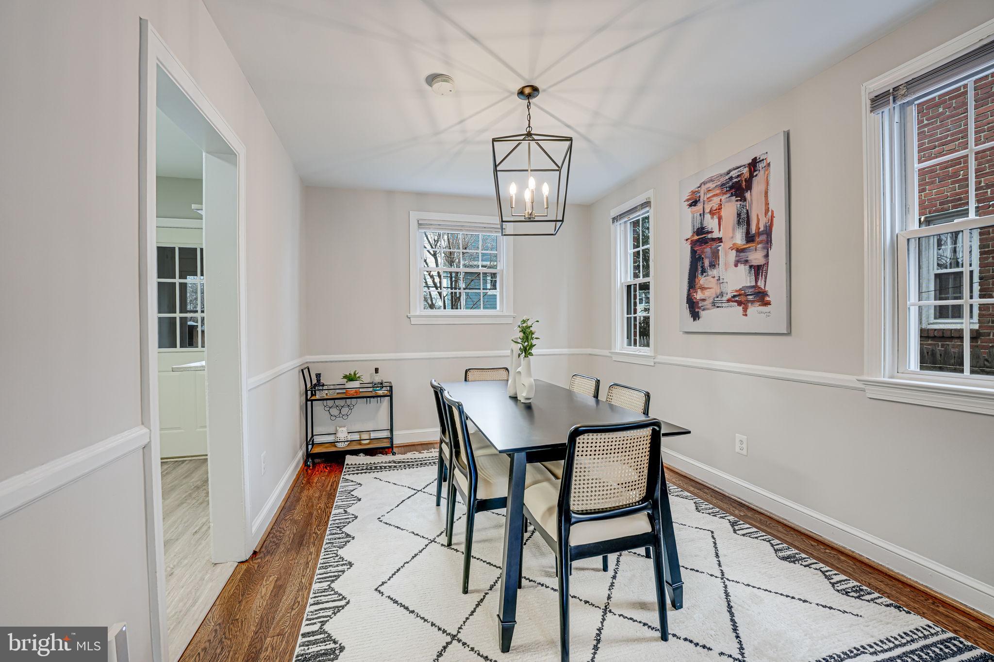 ARLINGTON HEIGHTS - Residential