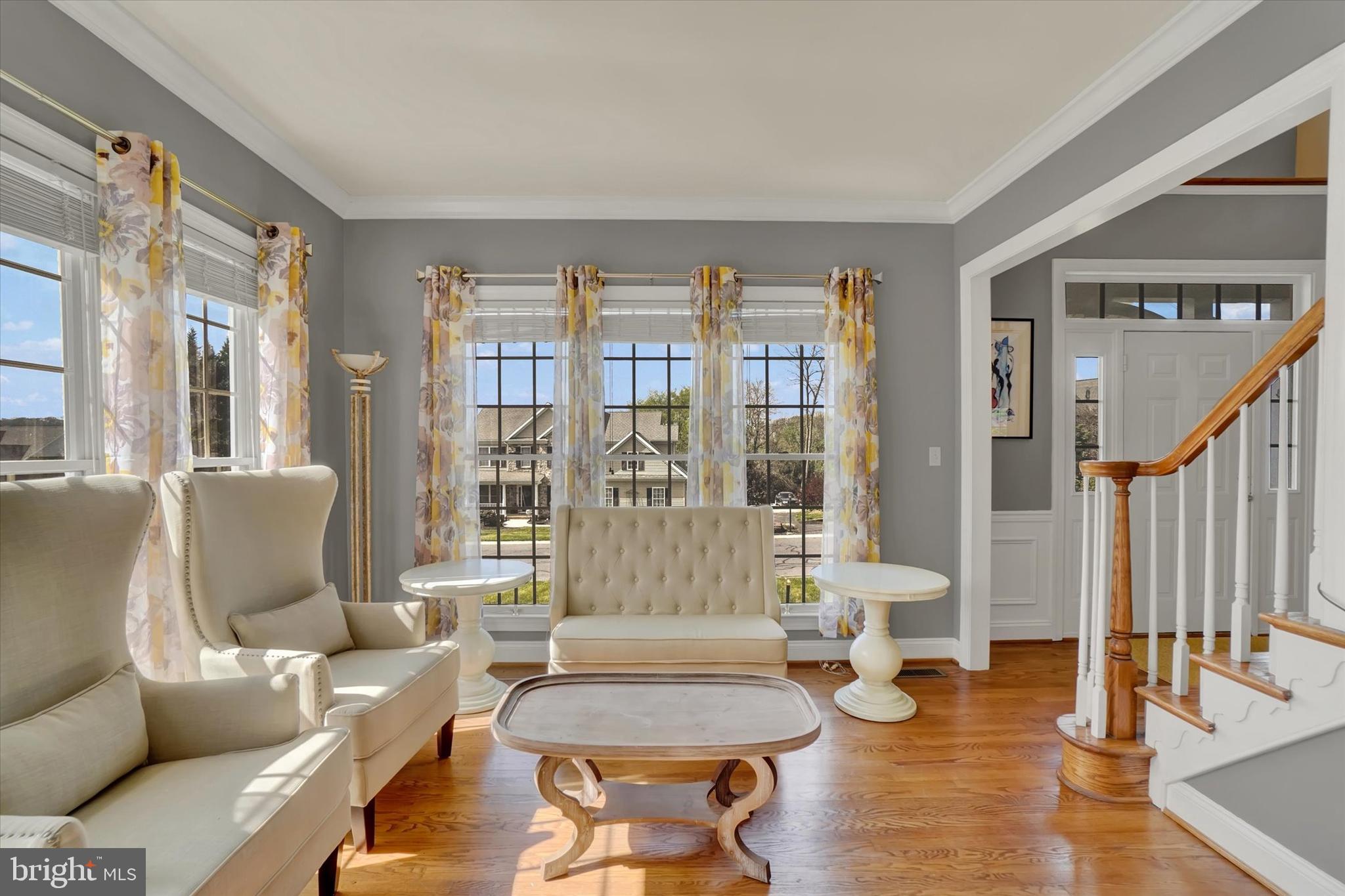 COLONIAL MEADOWS - Residential