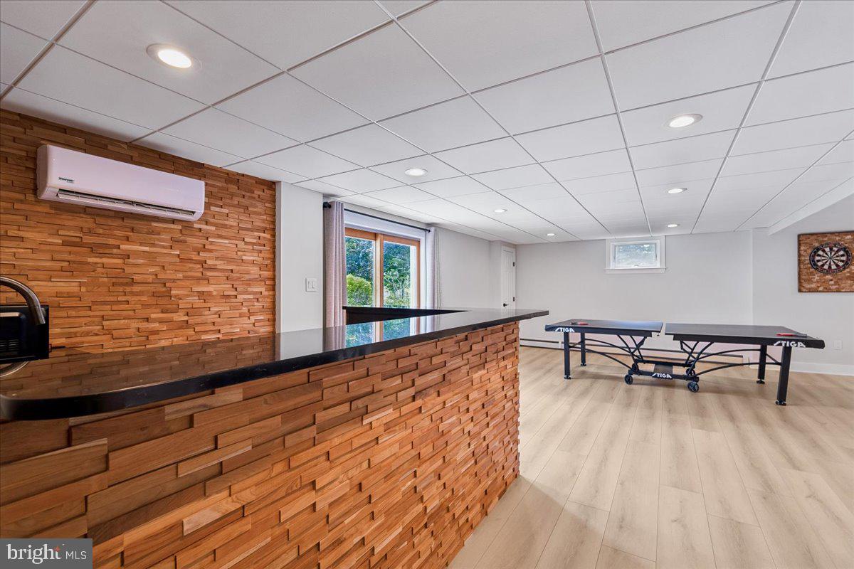 COLESVILLE OUTSIDE - Residential