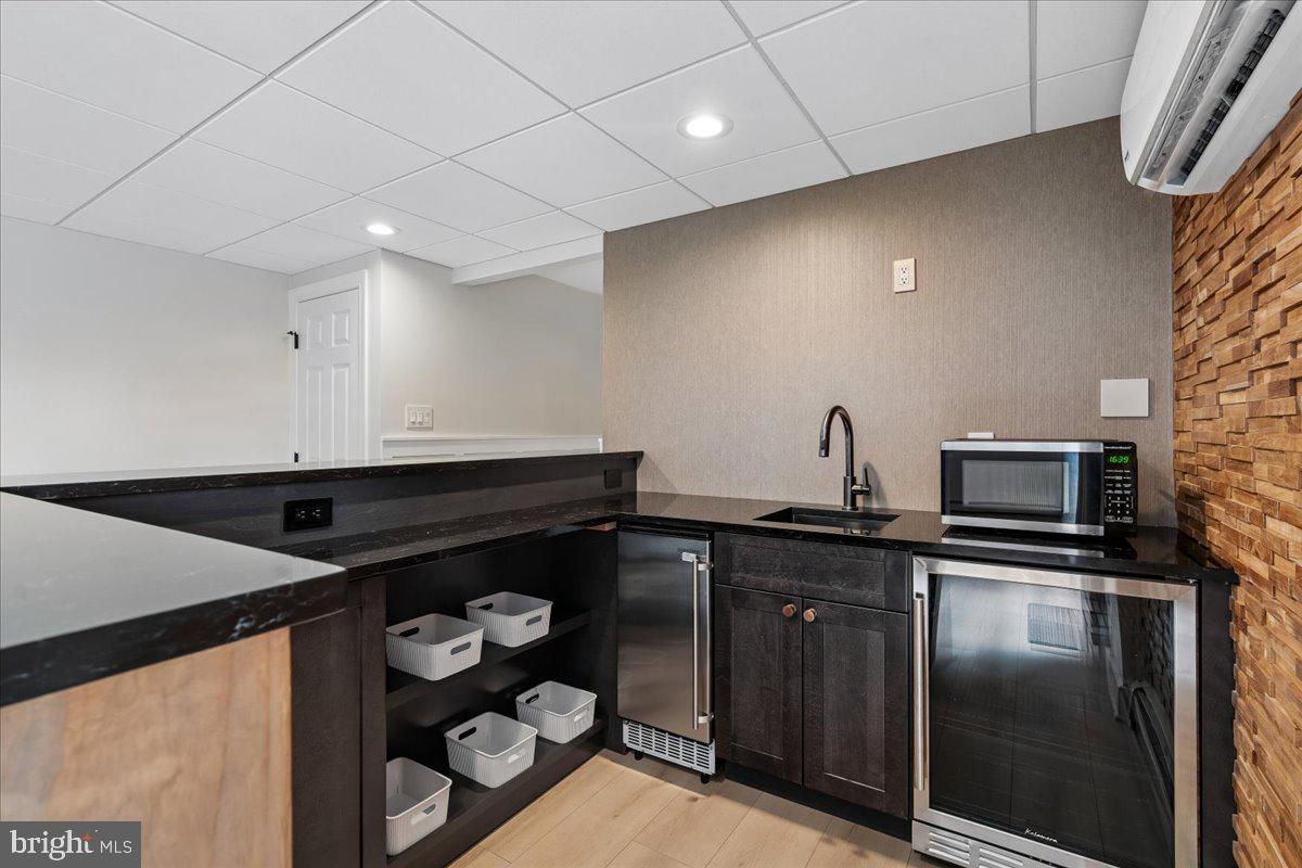 COLESVILLE OUTSIDE - Residential