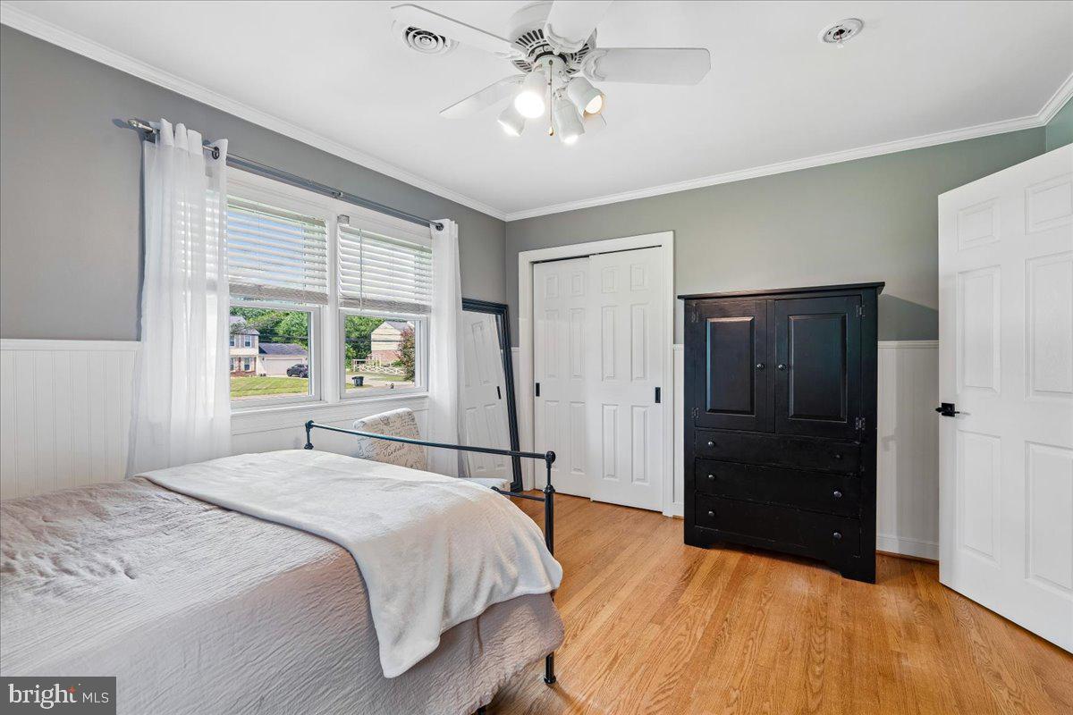 COLESVILLE OUTSIDE - Residential