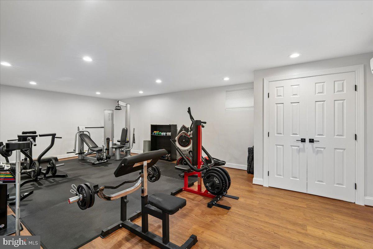 COLESVILLE OUTSIDE - Residential