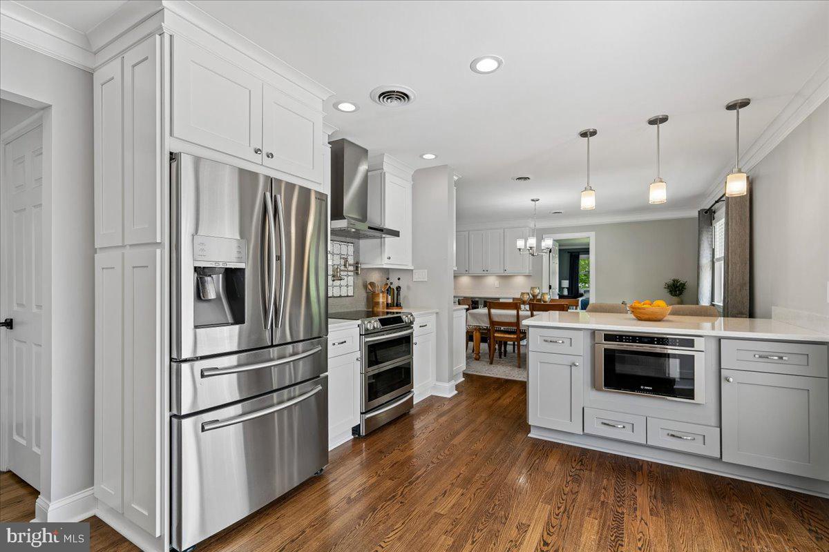 COLESVILLE OUTSIDE - Residential