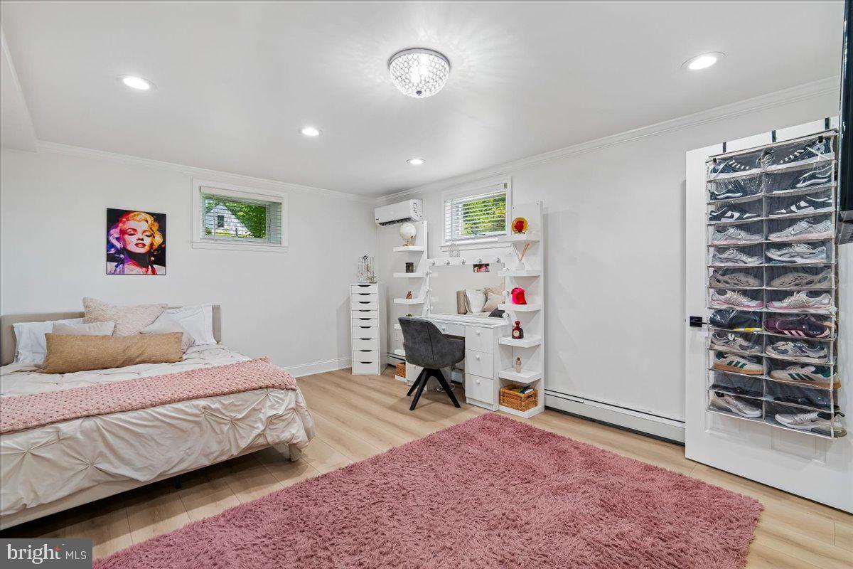 COLESVILLE OUTSIDE - Residential